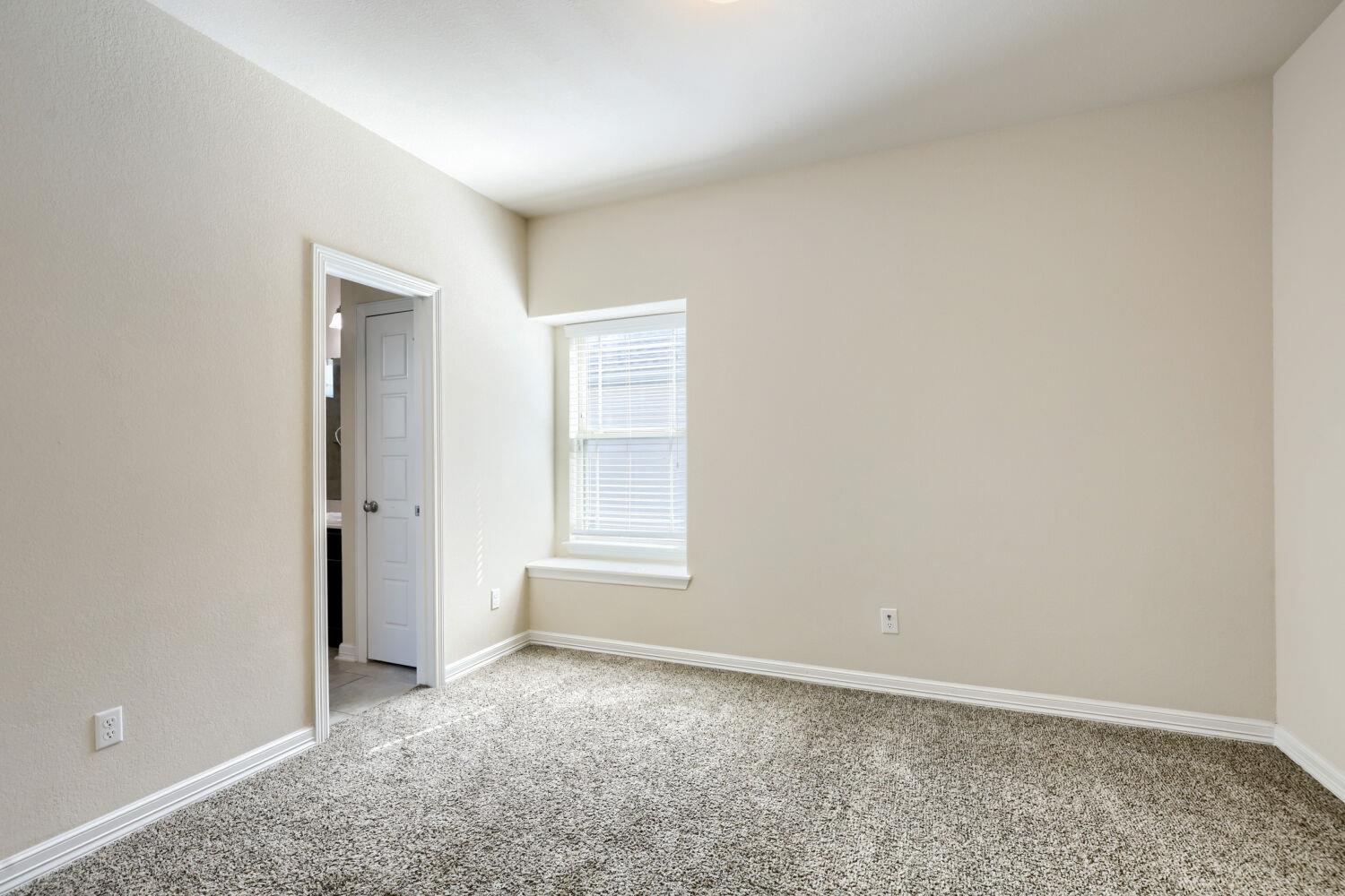 2501 Meyer Cv #b Property Photo 8