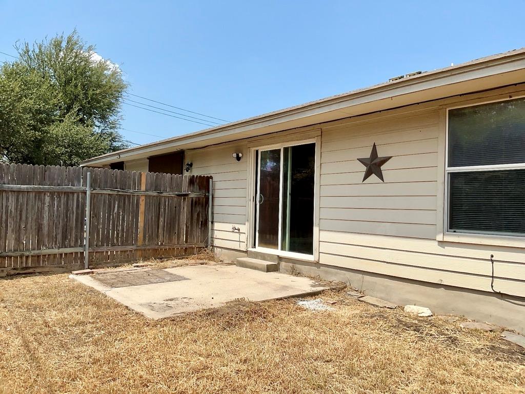 8605 Talyne Chaise Cir #a Property Photo 16