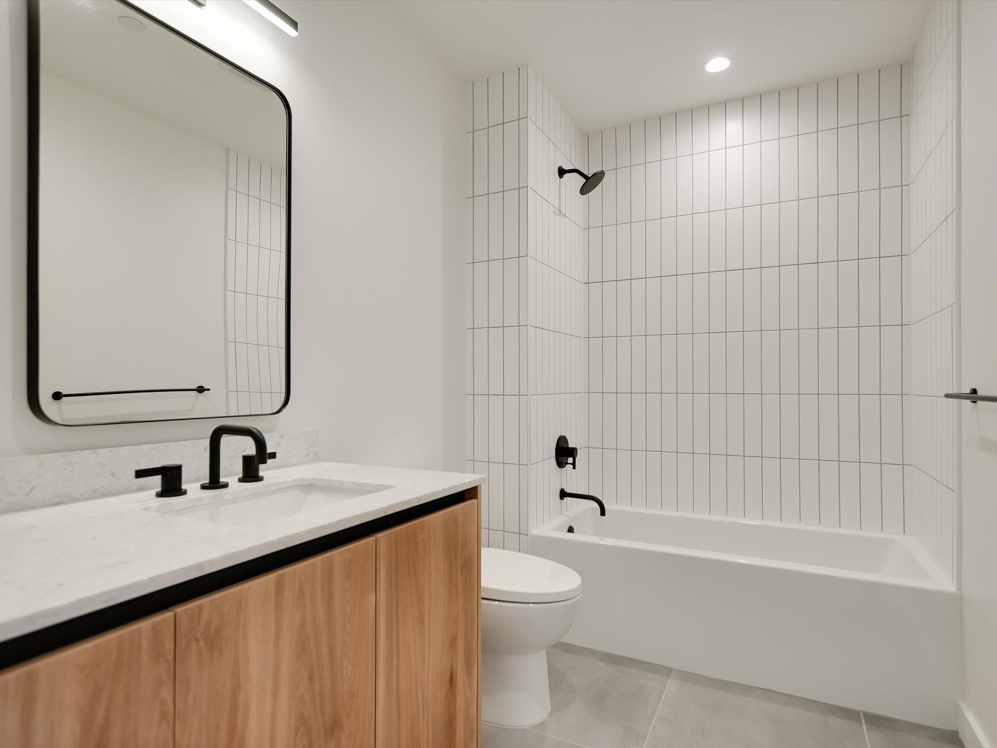 84 East Ave #3410 Property Photo 11