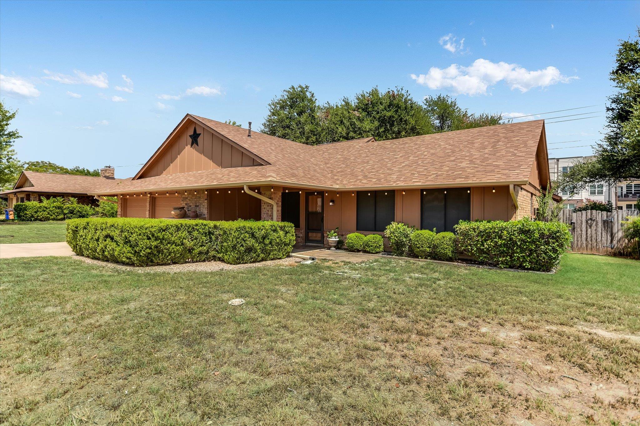 10207 Willfield Dr Property Photo 1