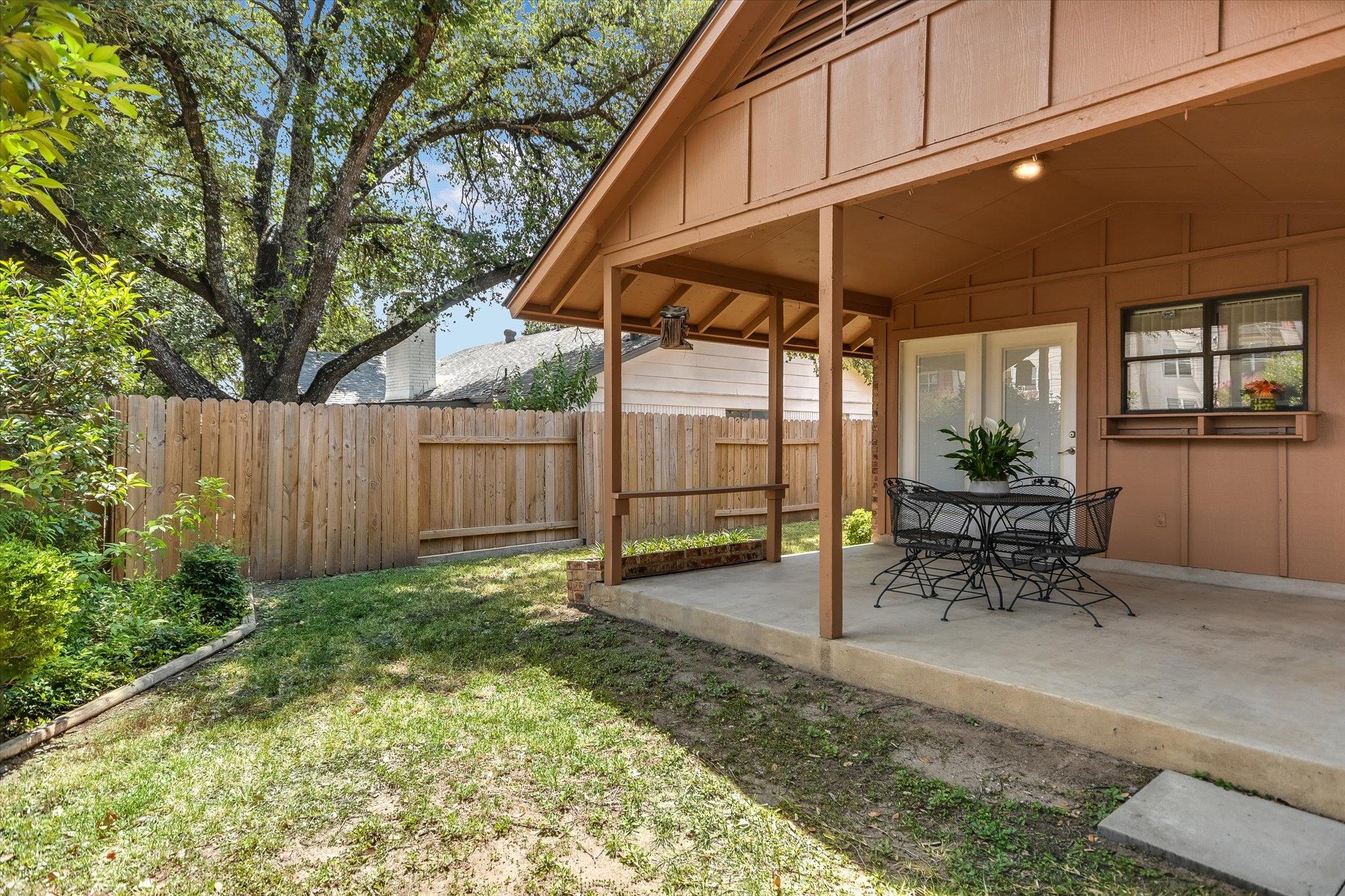 10207 Willfield Dr Property Photo 20