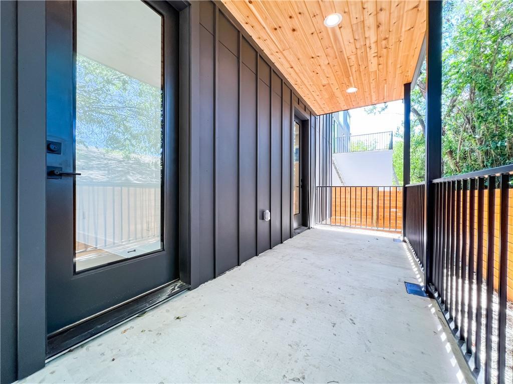2604 Oaklawn Ave #2 Property Photo 8