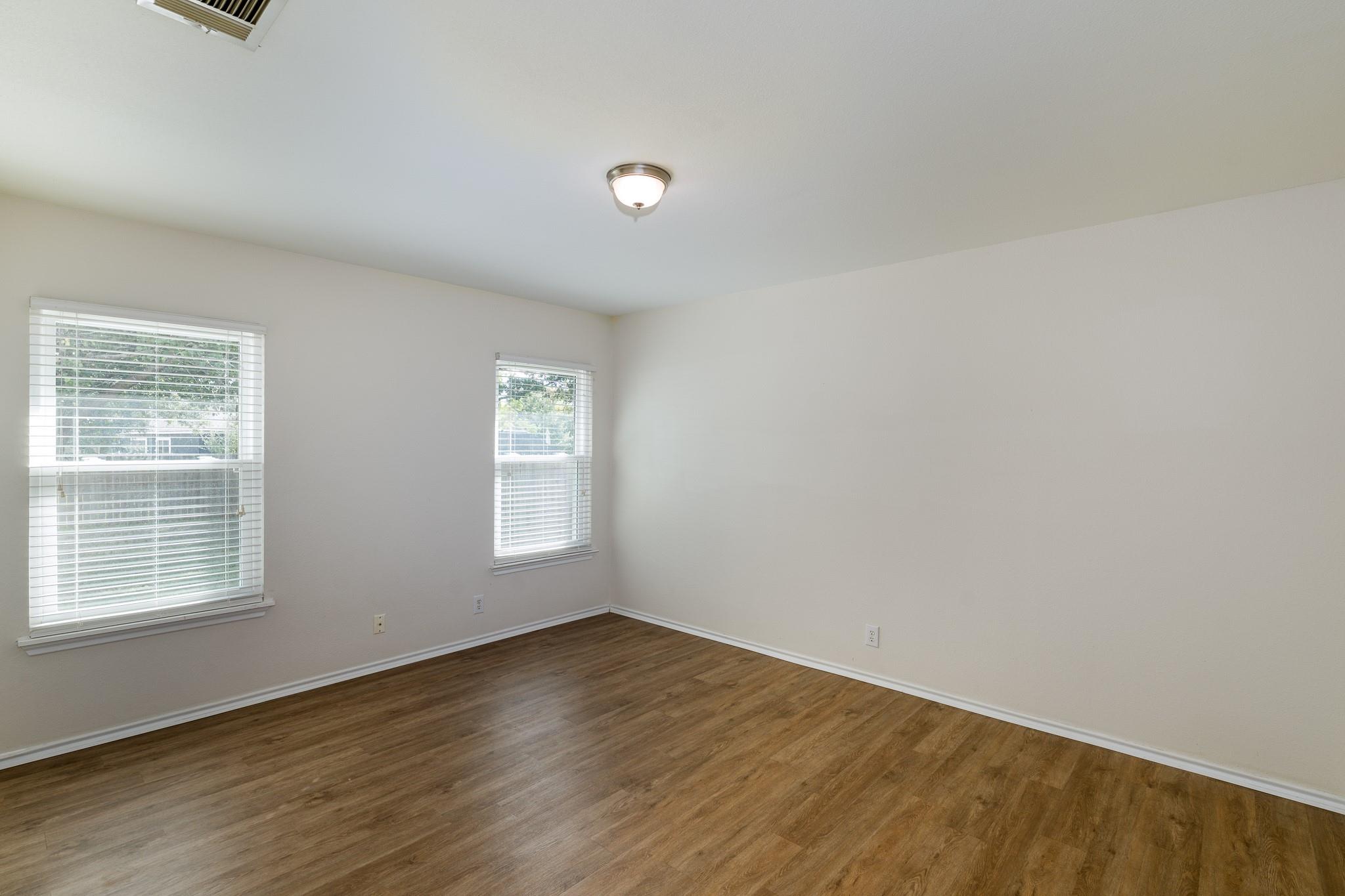 3111 Hailey Ln Property Photo 8