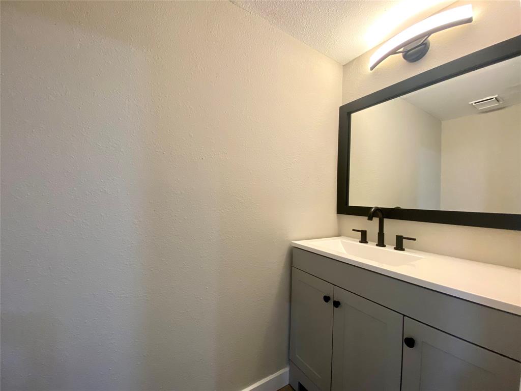 1803 River Crossing Cir #a Property Photo 7