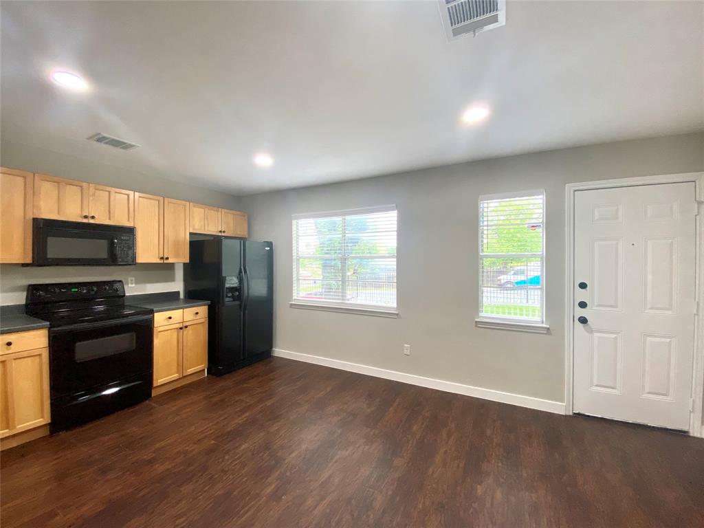 1803 River Crossing Cir #a Property Photo 9