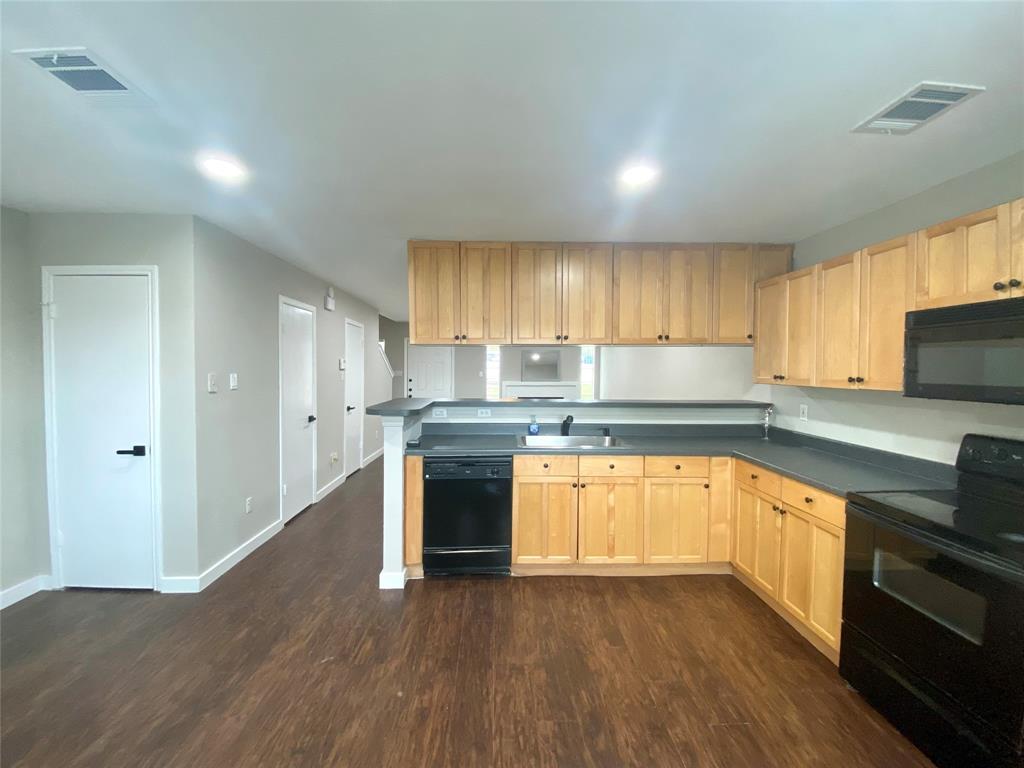 1803 River Crossing Cir #a Property Photo 10