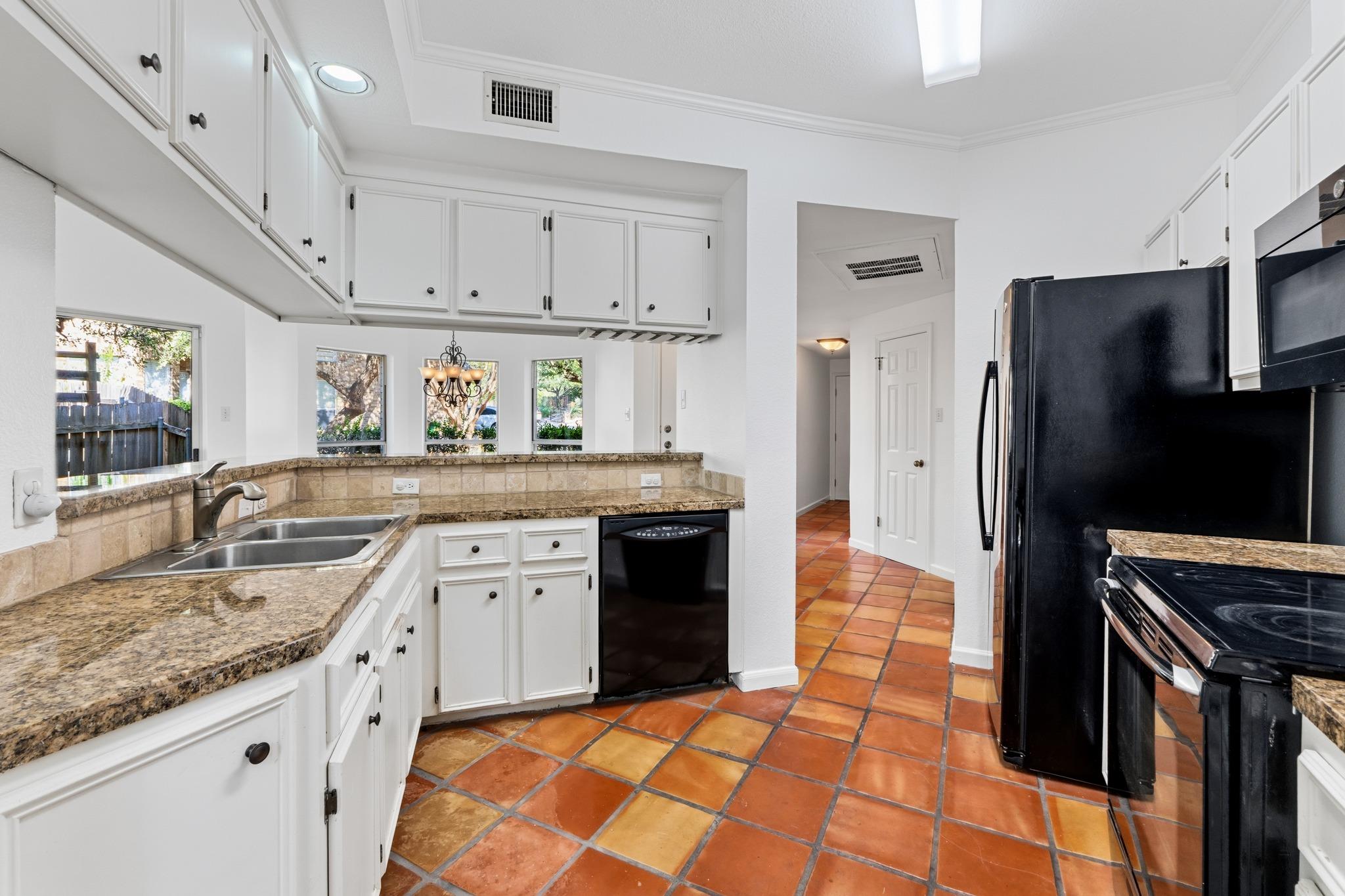 5711 Taylor Draper Cv #b Property Photo 16