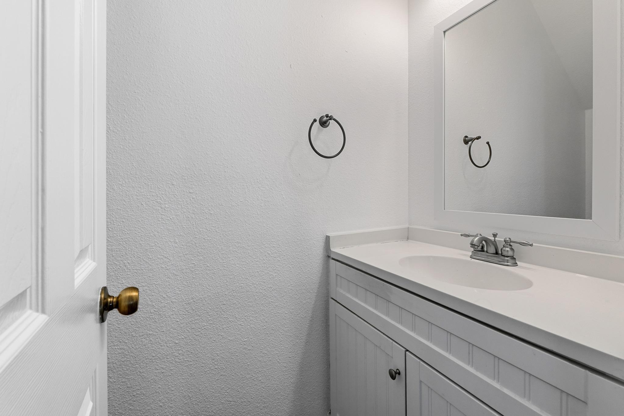 5711 Taylor Draper Cv #b Property Photo 18
