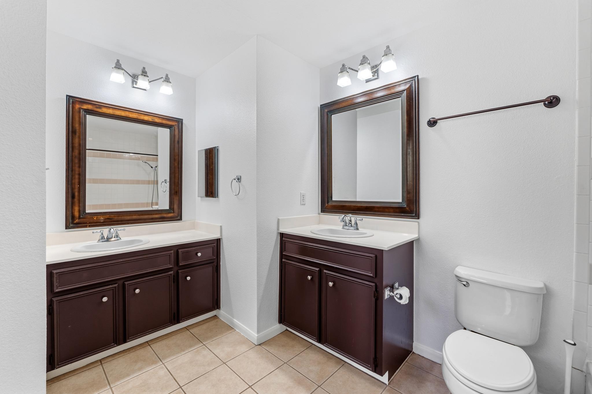 5711 Taylor Draper Cv #b Property Photo 23