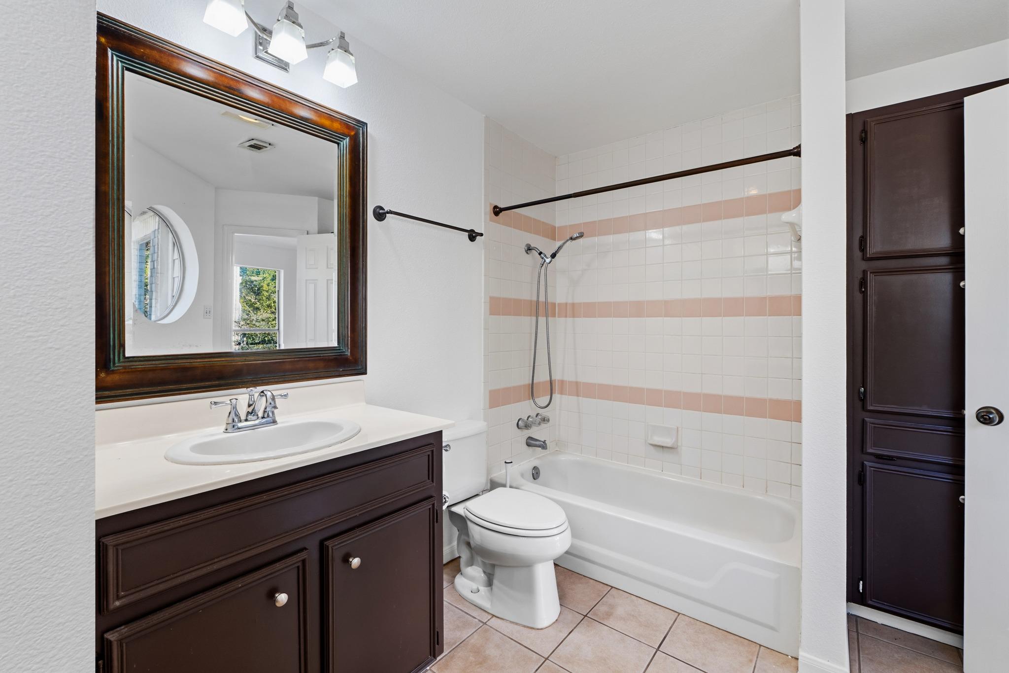 5711 Taylor Draper Cv #b Property Photo 24