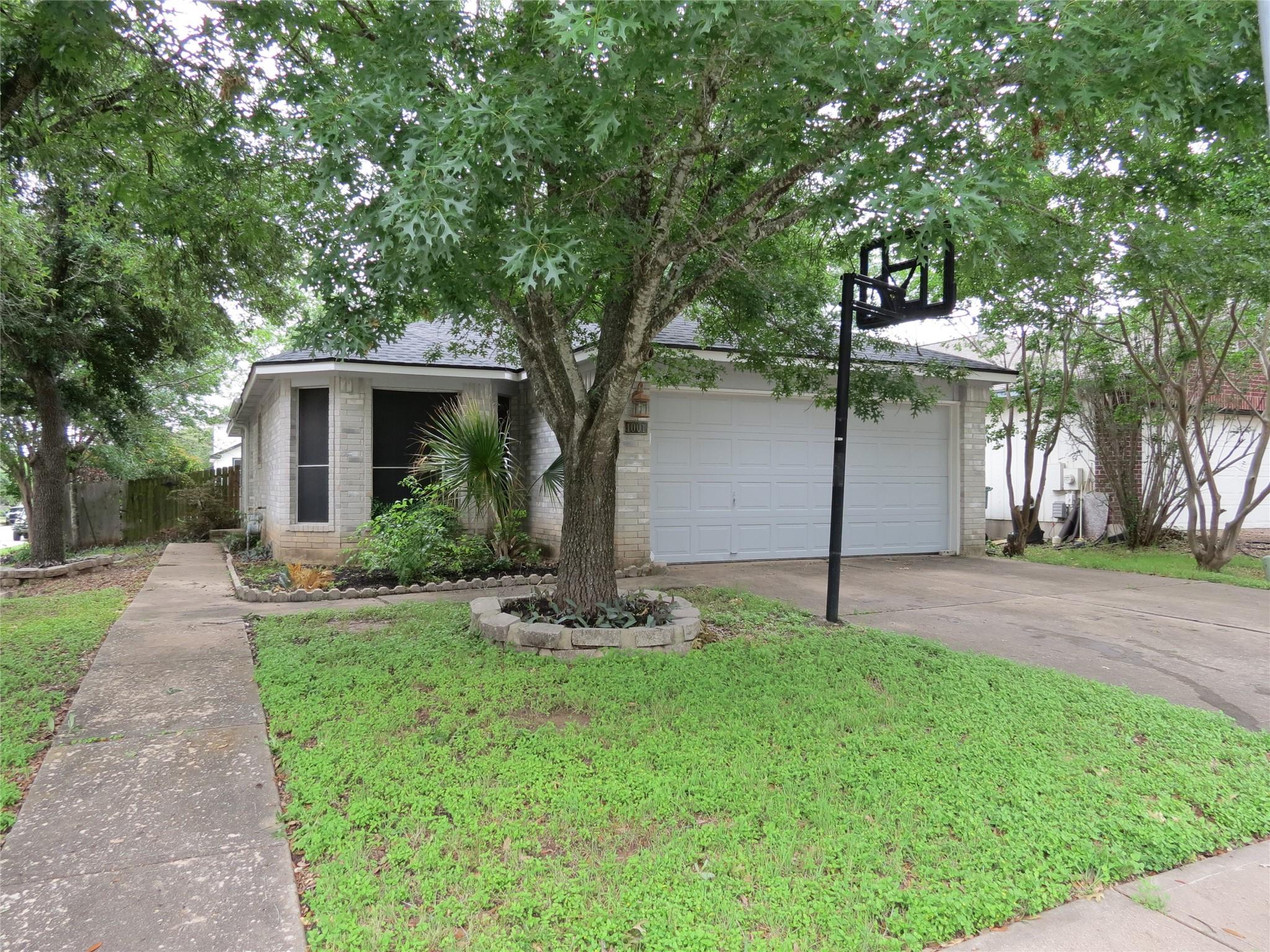 1001 Apple Cross Dr Property Photo