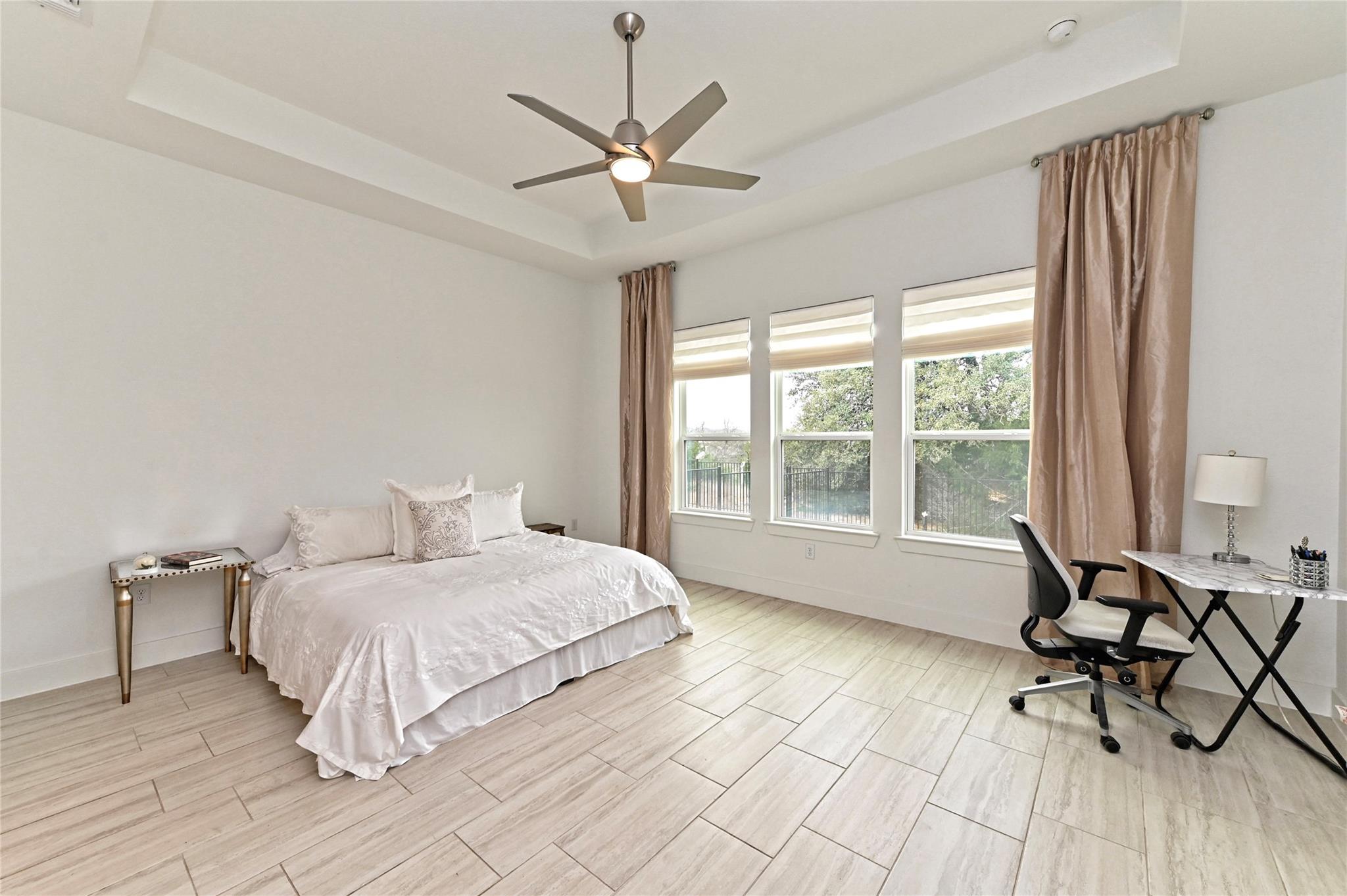401 Trabuco Bnd Property Photo 13