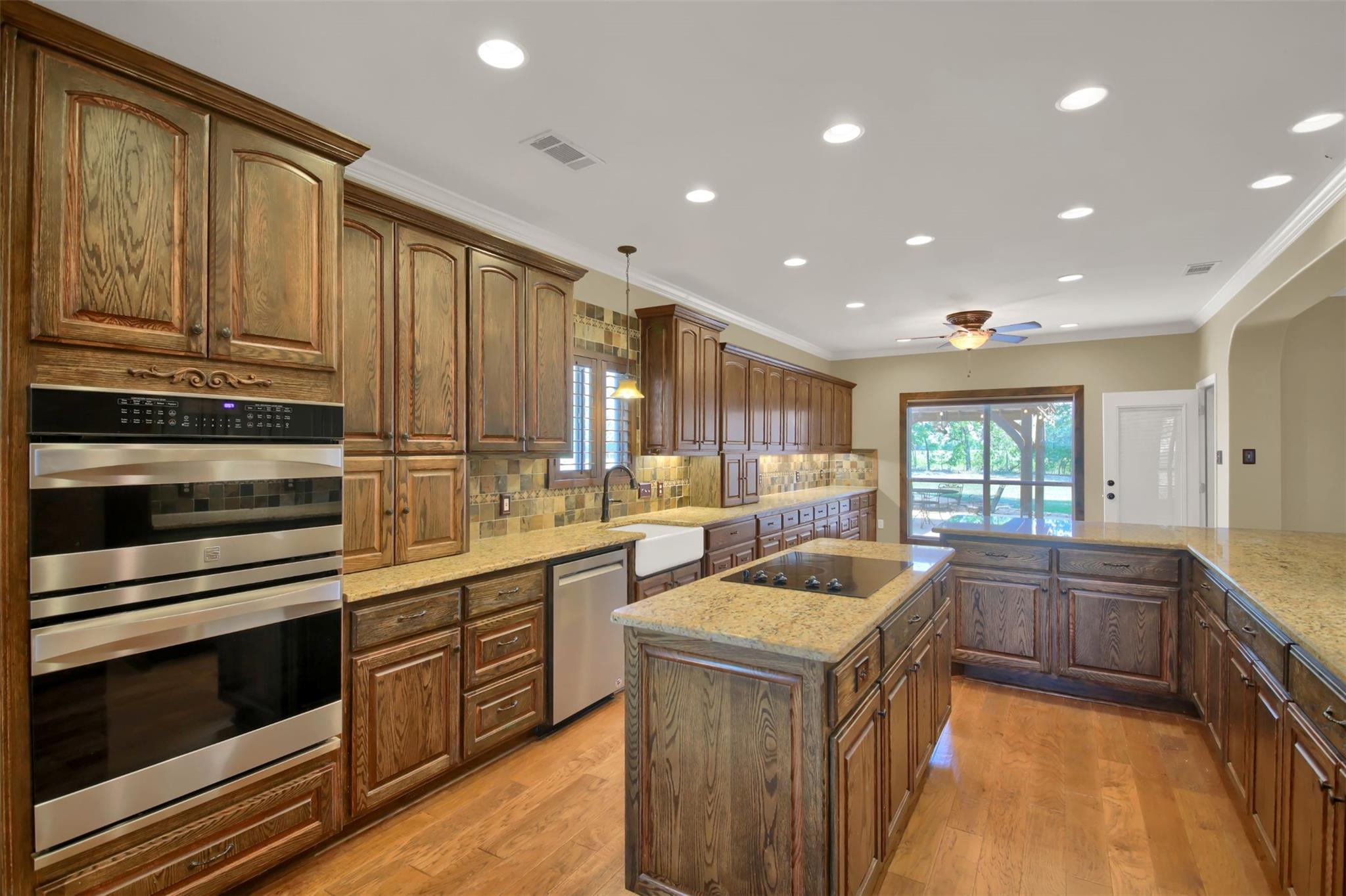 9610 Schmidt Ln Property Photo 10