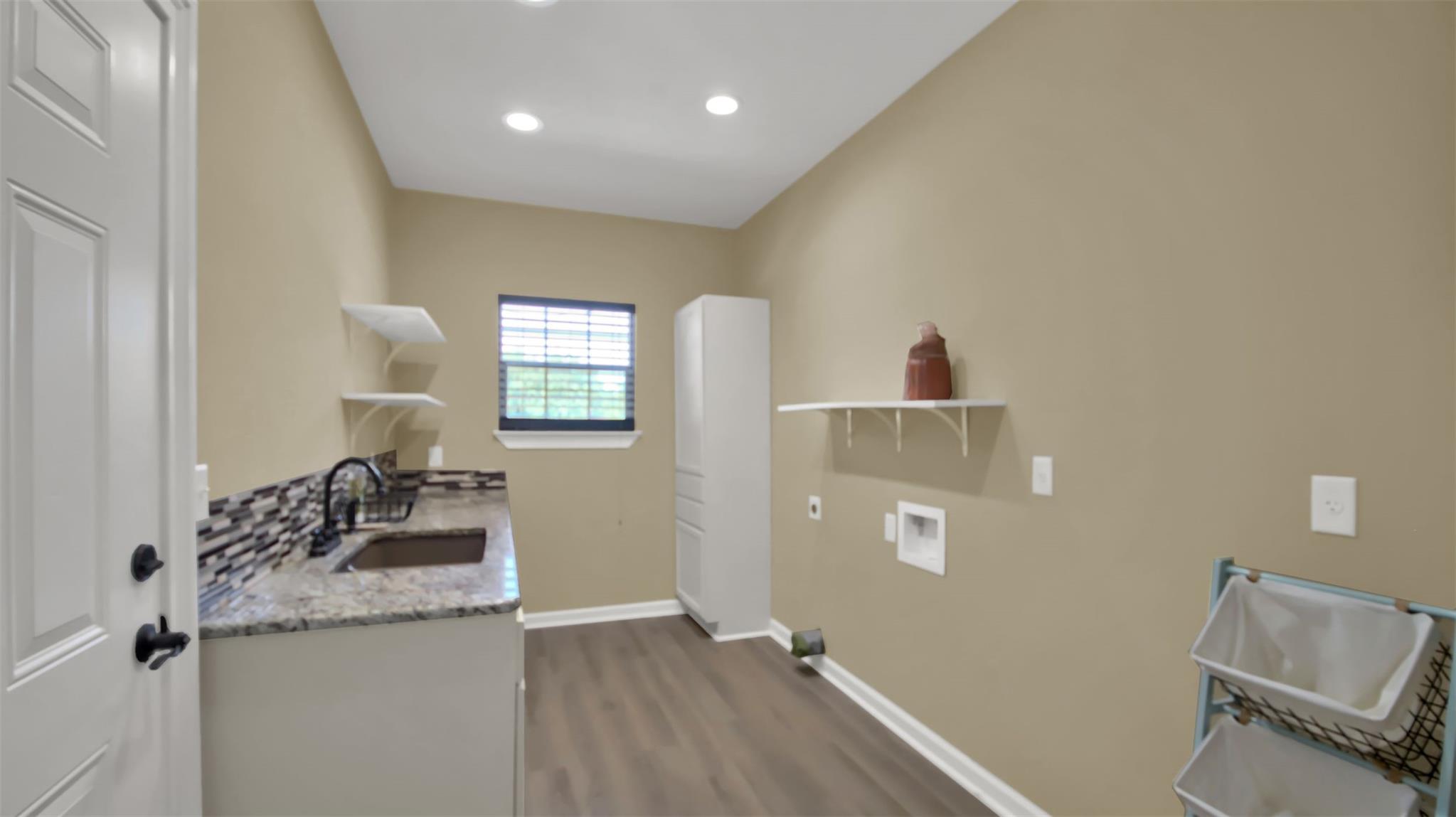 9610 Schmidt Ln Property Photo 24