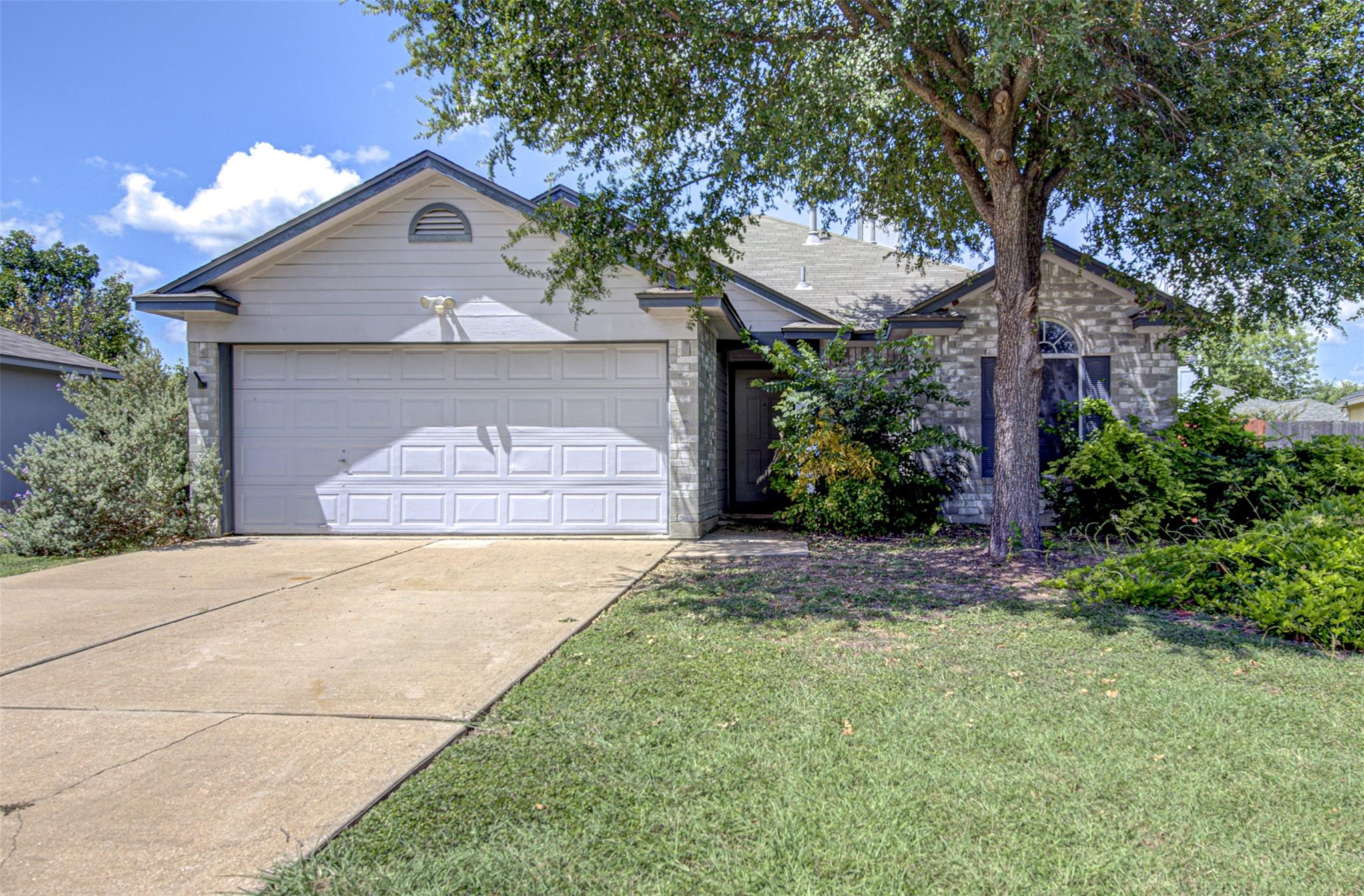 1105 Winecup Ct Property Photo 1