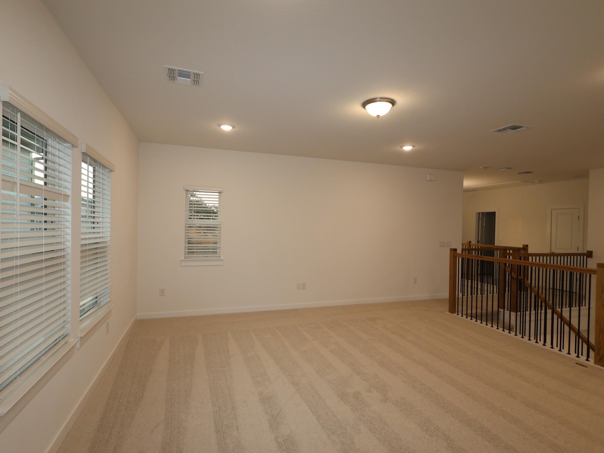 4008 Fulton Dr Property Photo 8