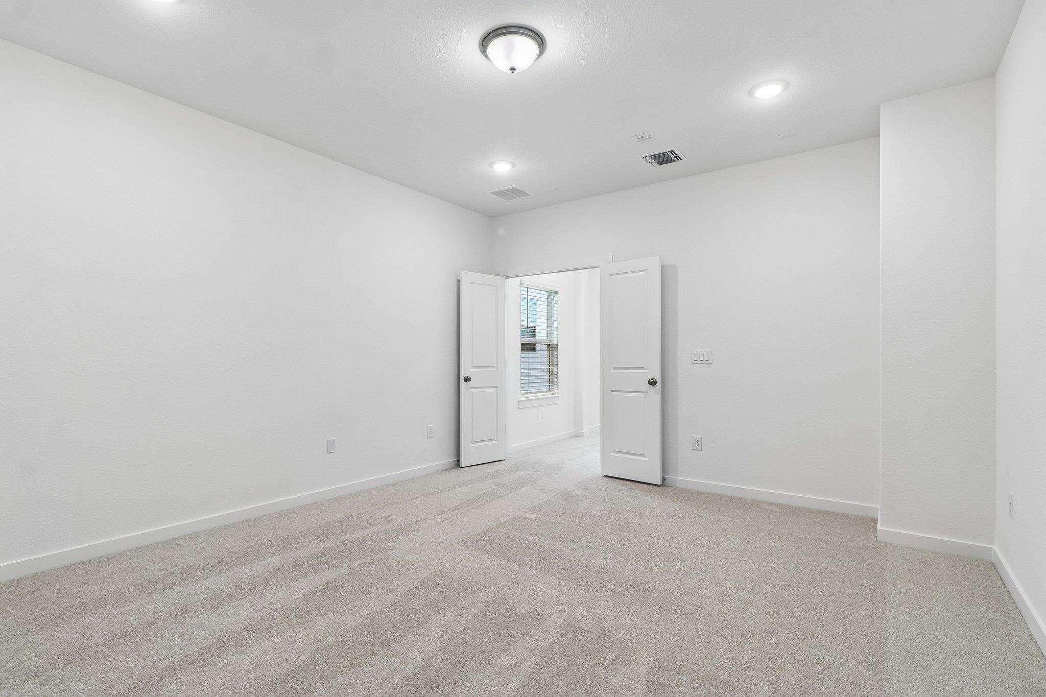 4008 Fulton Dr Property Photo 24