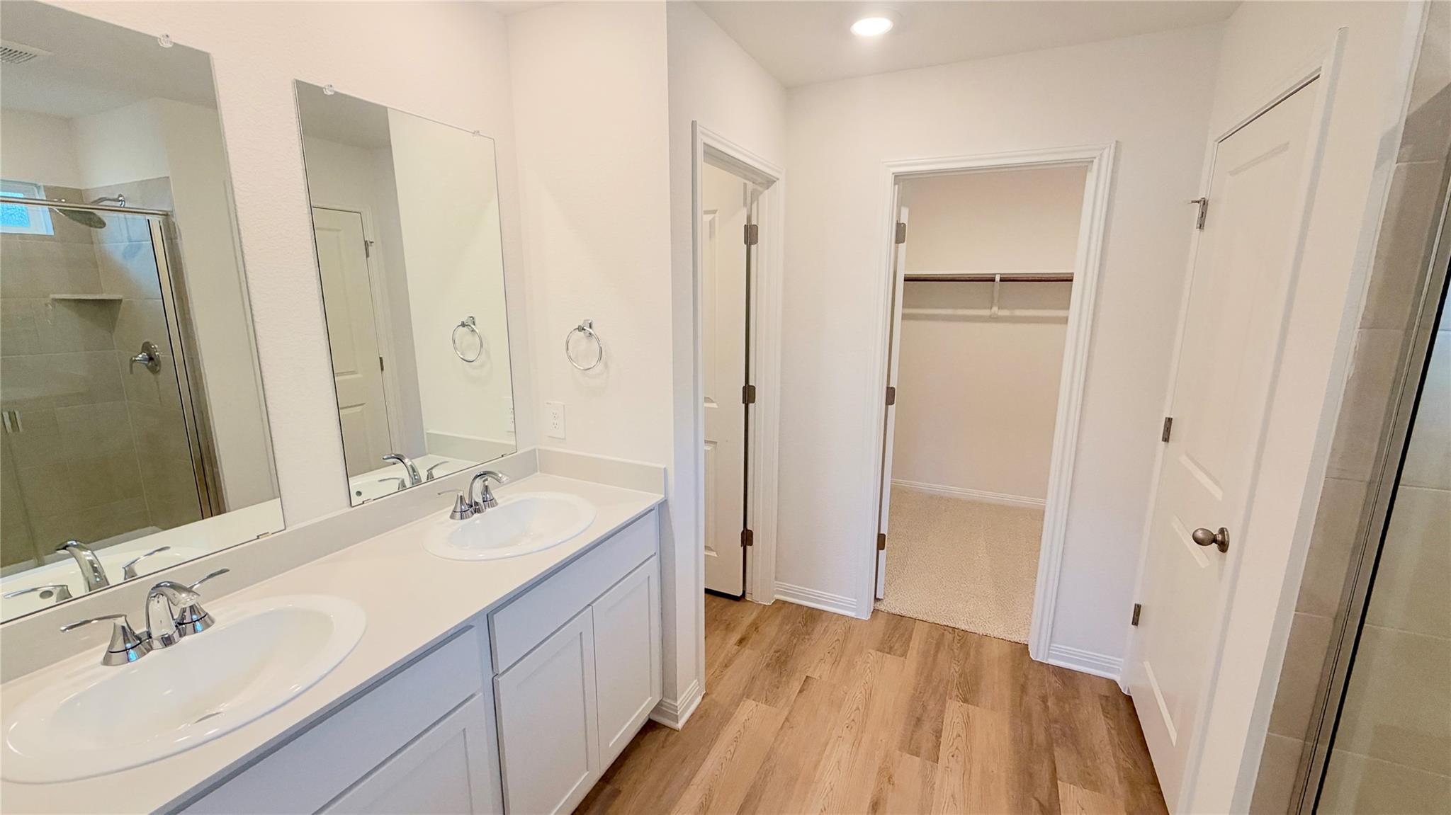 125 Woodbrook Dr Property Photo 4