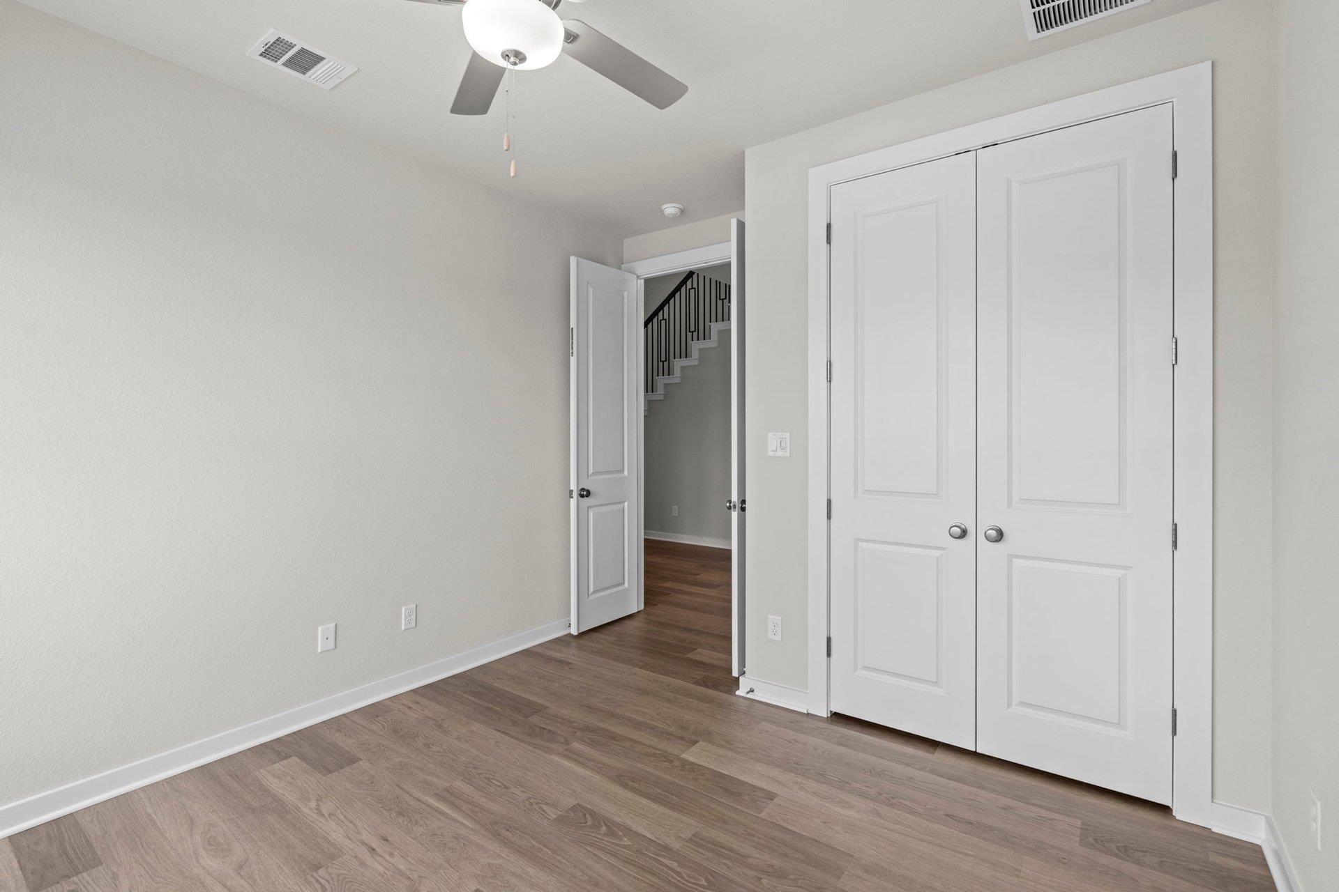 536 Los Aliso Ct Property Photo 32