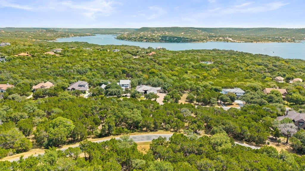 17609 Regatta View Dr Property Photo 8