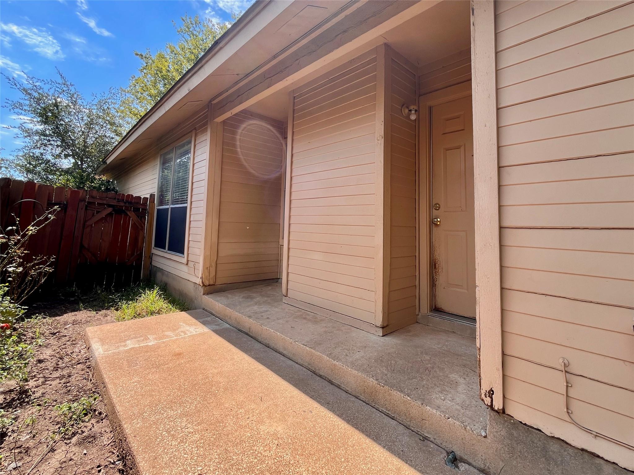 2802 Aftonshire Way Way #a Property Photo 10