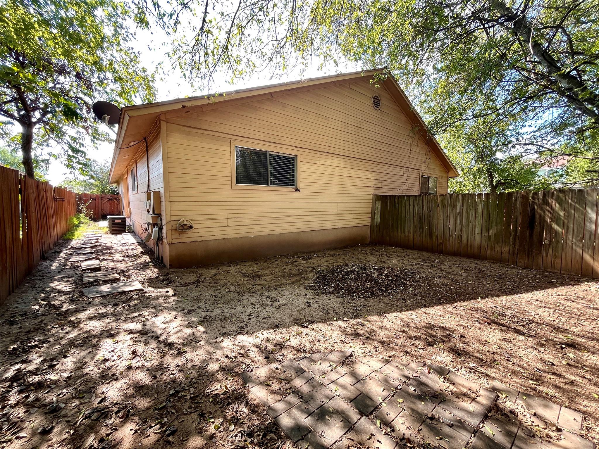 2802 Aftonshire Way Way #a Property Photo 11