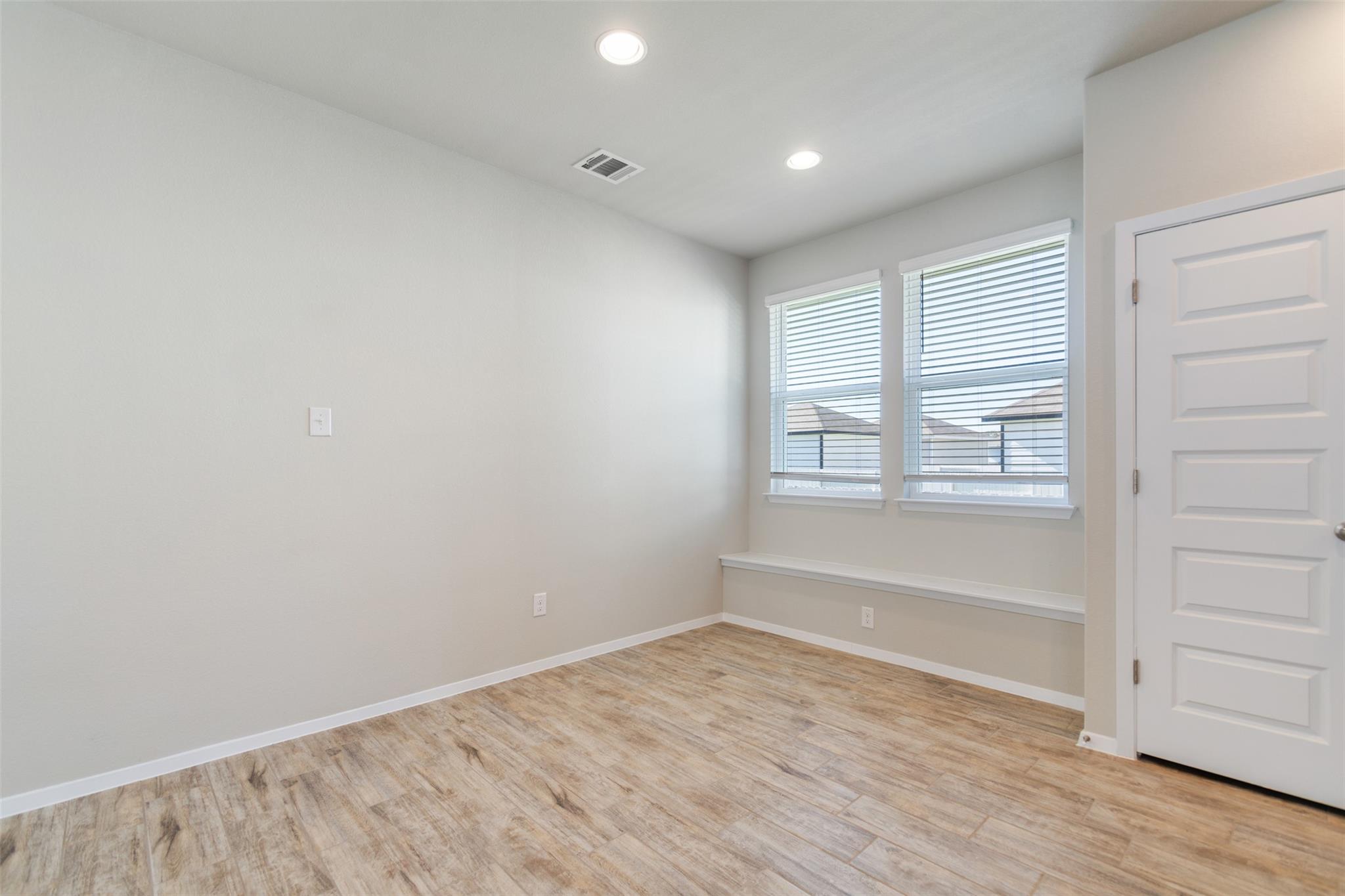 220 Fabion St Property Photo 16