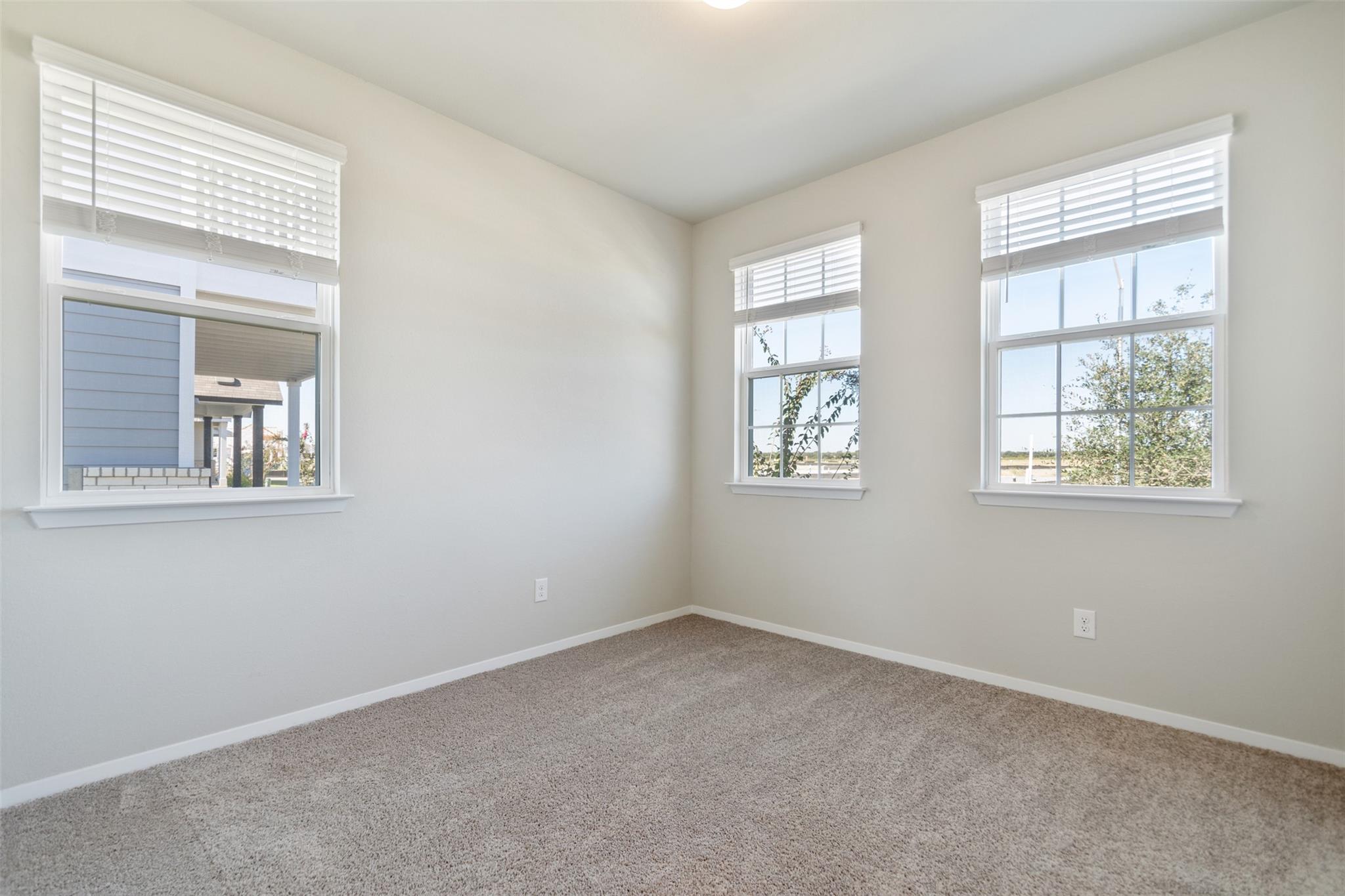 220 Fabion St Property Photo 25