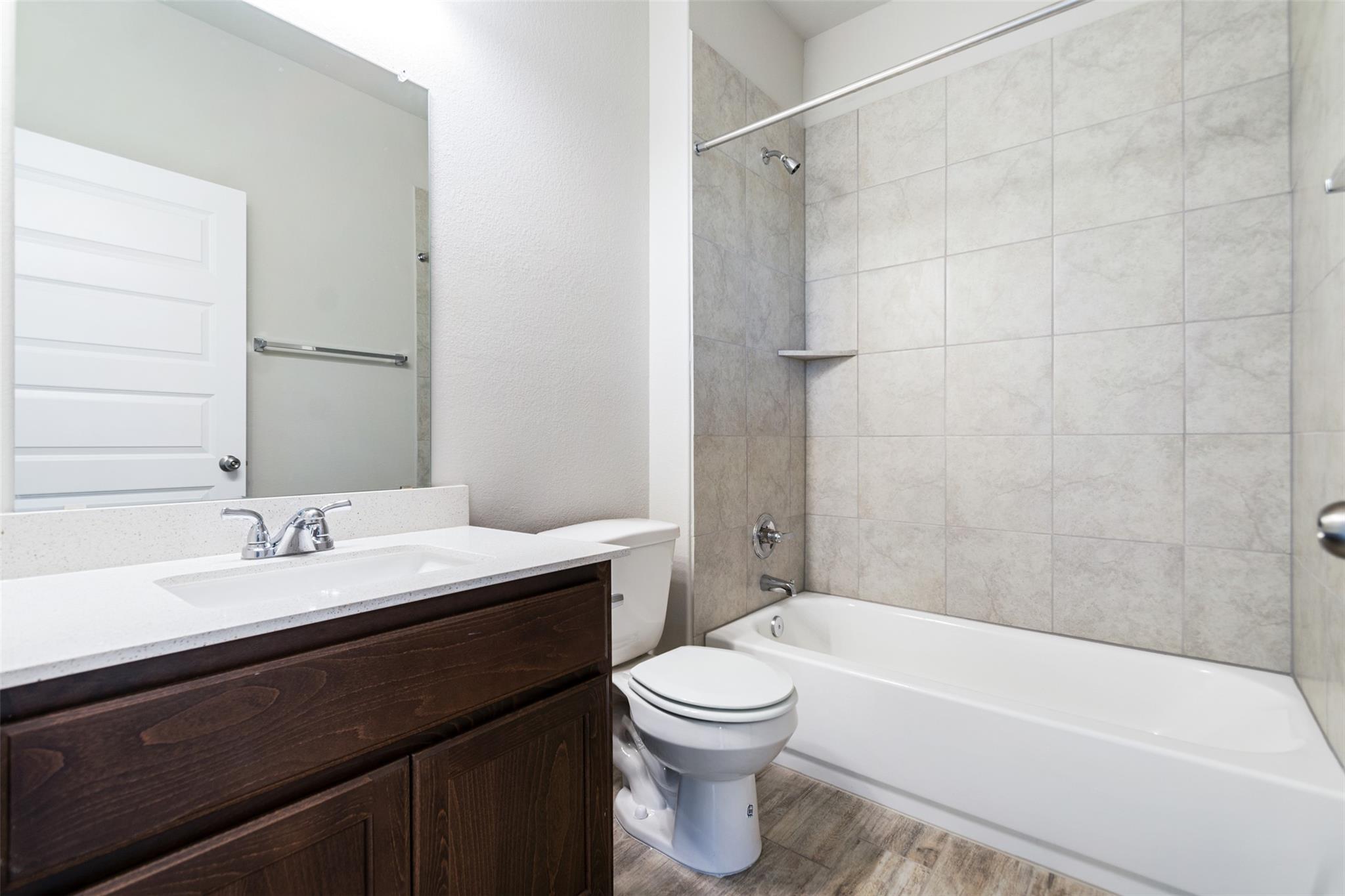 220 Fabion St Property Photo 27