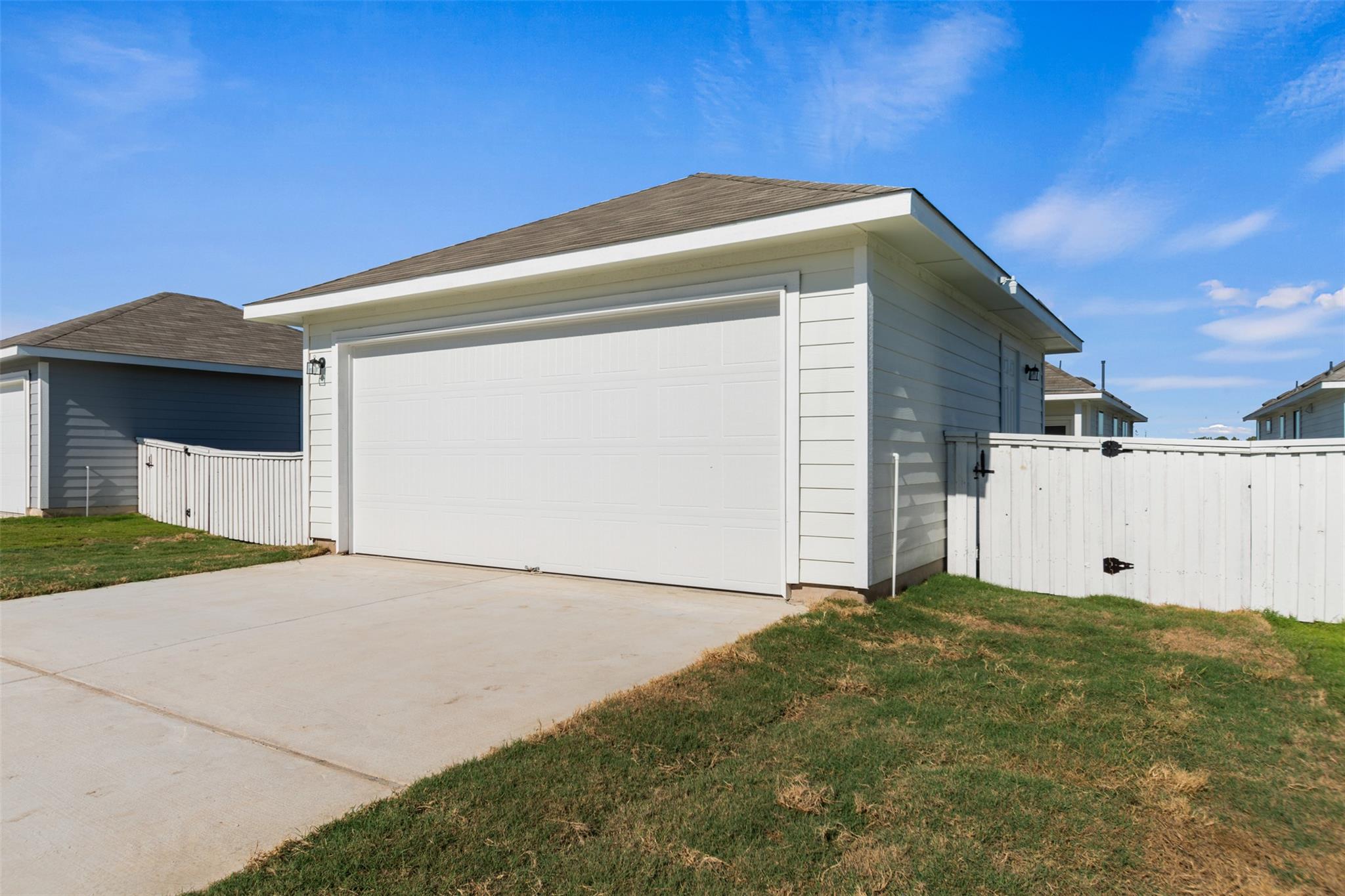 220 Fabion St Property Photo 32
