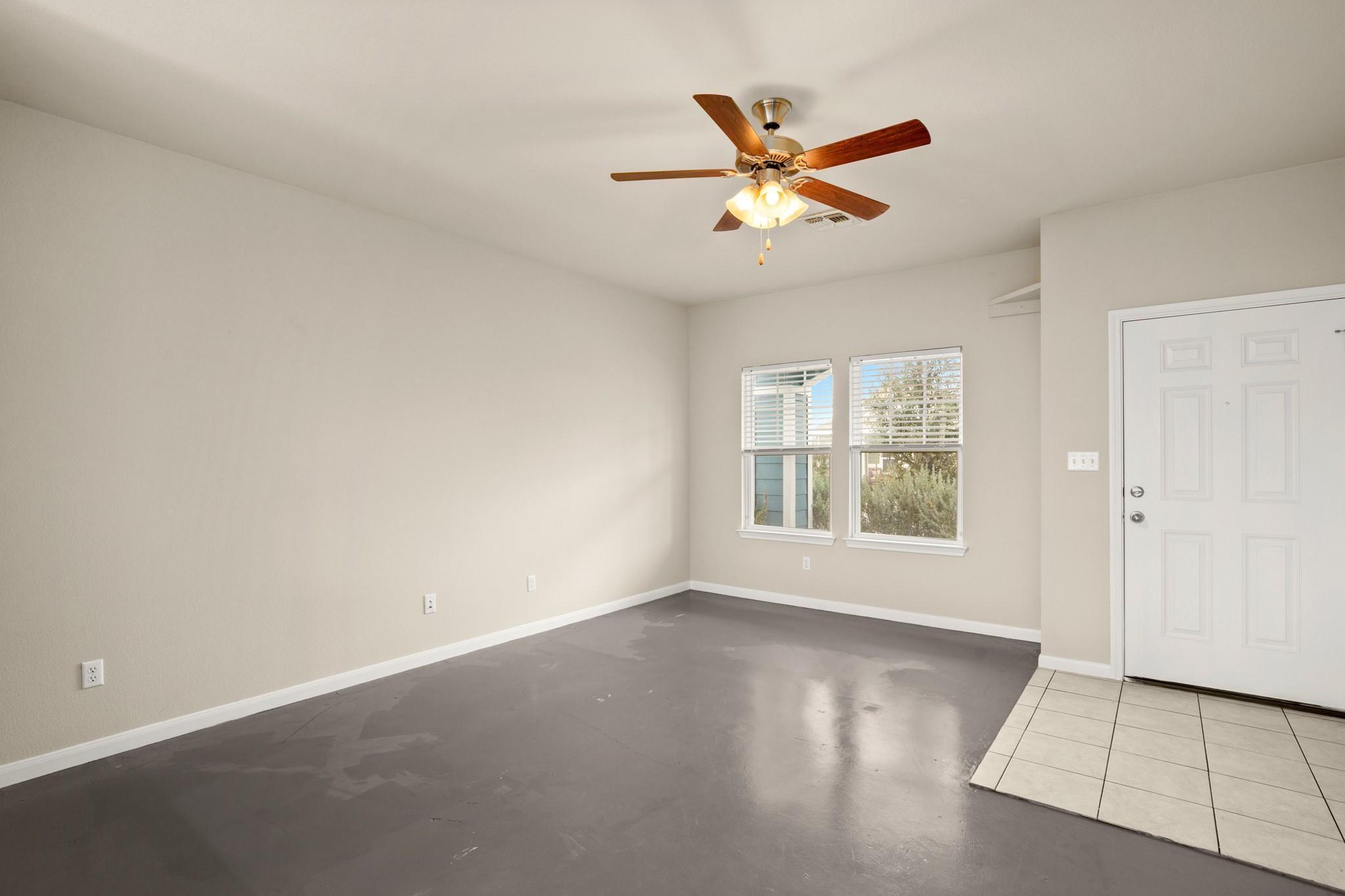 1006 Sand Post Pl Property Photo 5