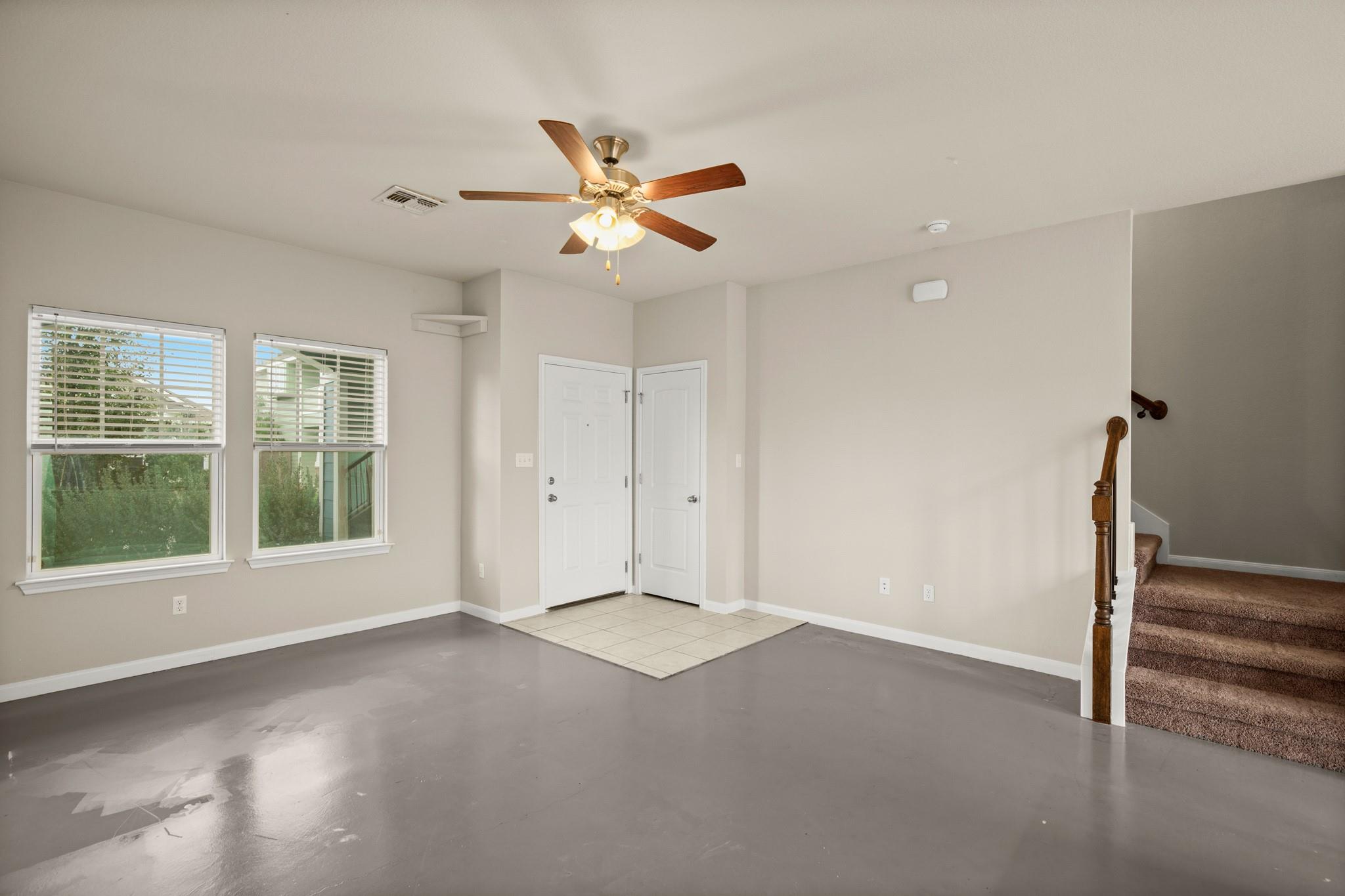 1006 Sand Post Pl Property Photo 6