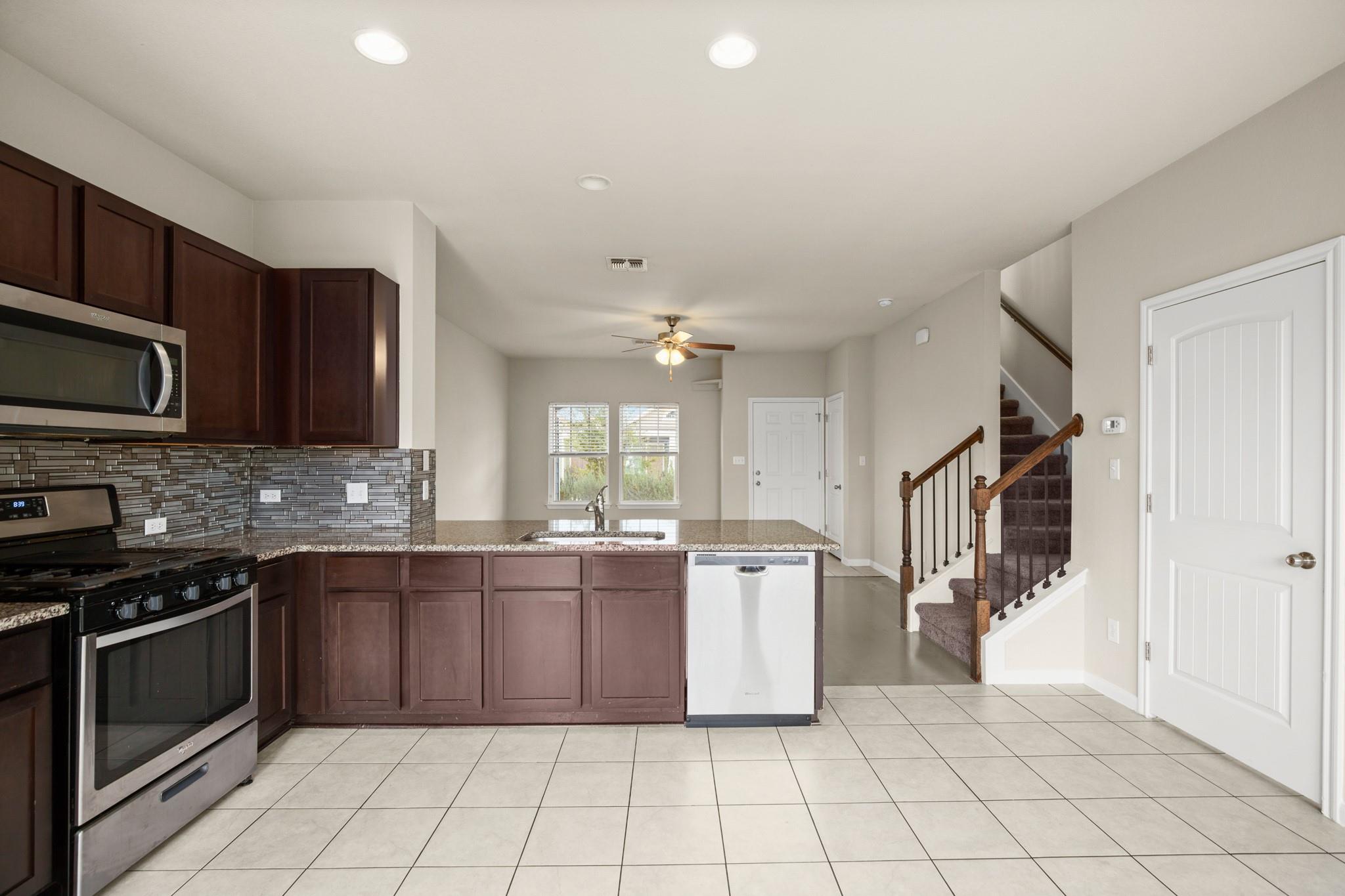 1006 Sand Post Pl Property Photo 10