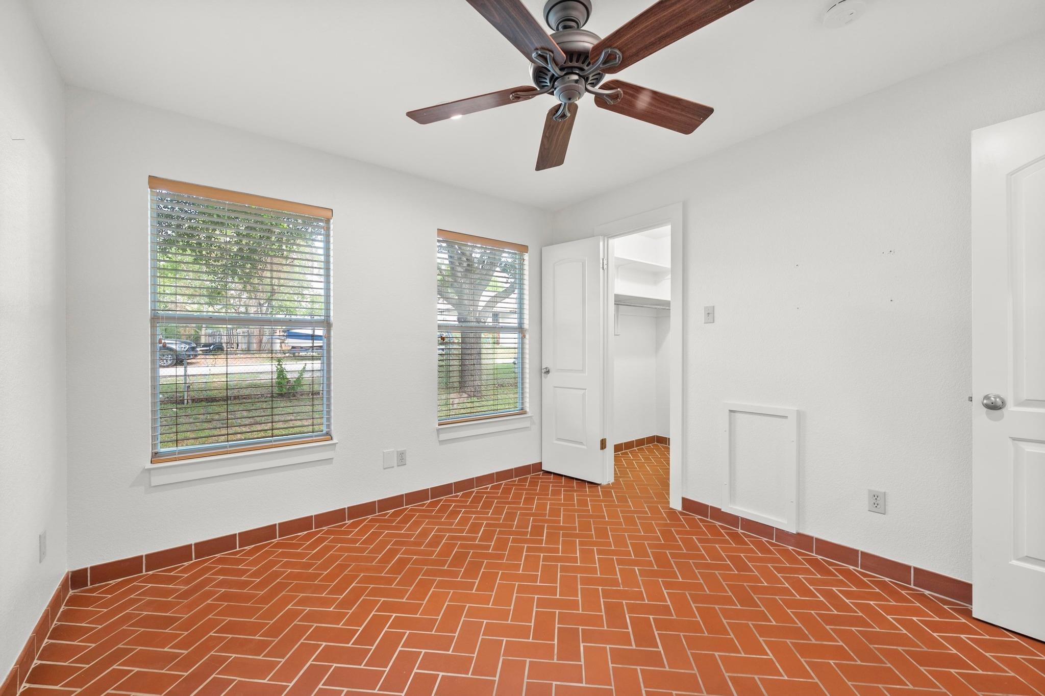 1601 West Ln Property Photo 28