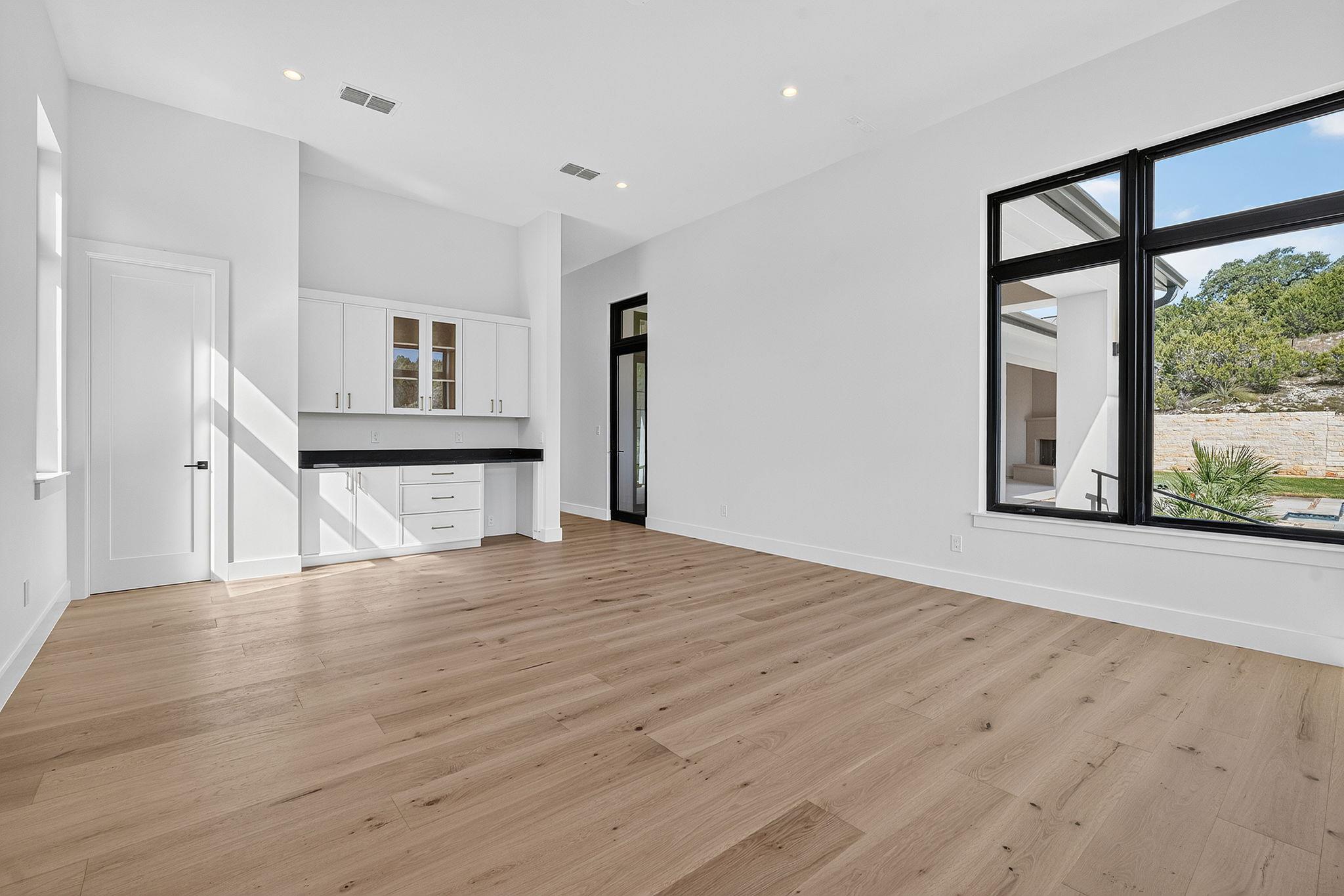 101 Broadwing Cv Property Photo 14