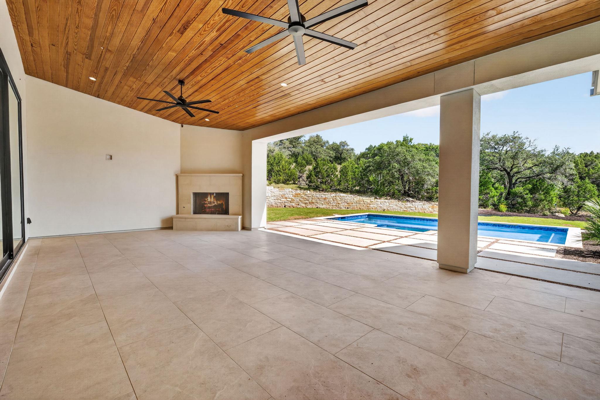 101 Broadwing Cv Property Photo 32