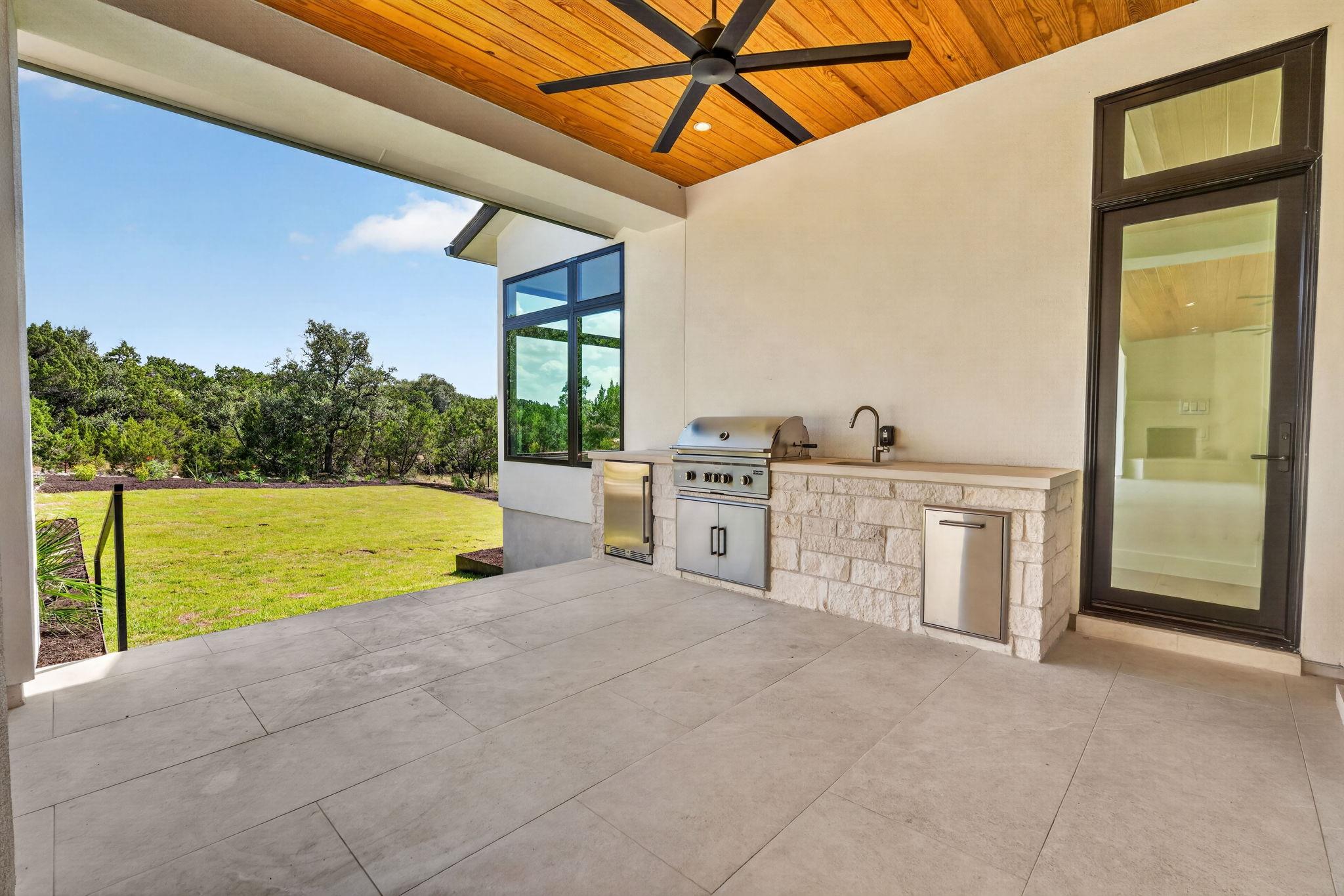 101 Broadwing Cv Property Photo 35
