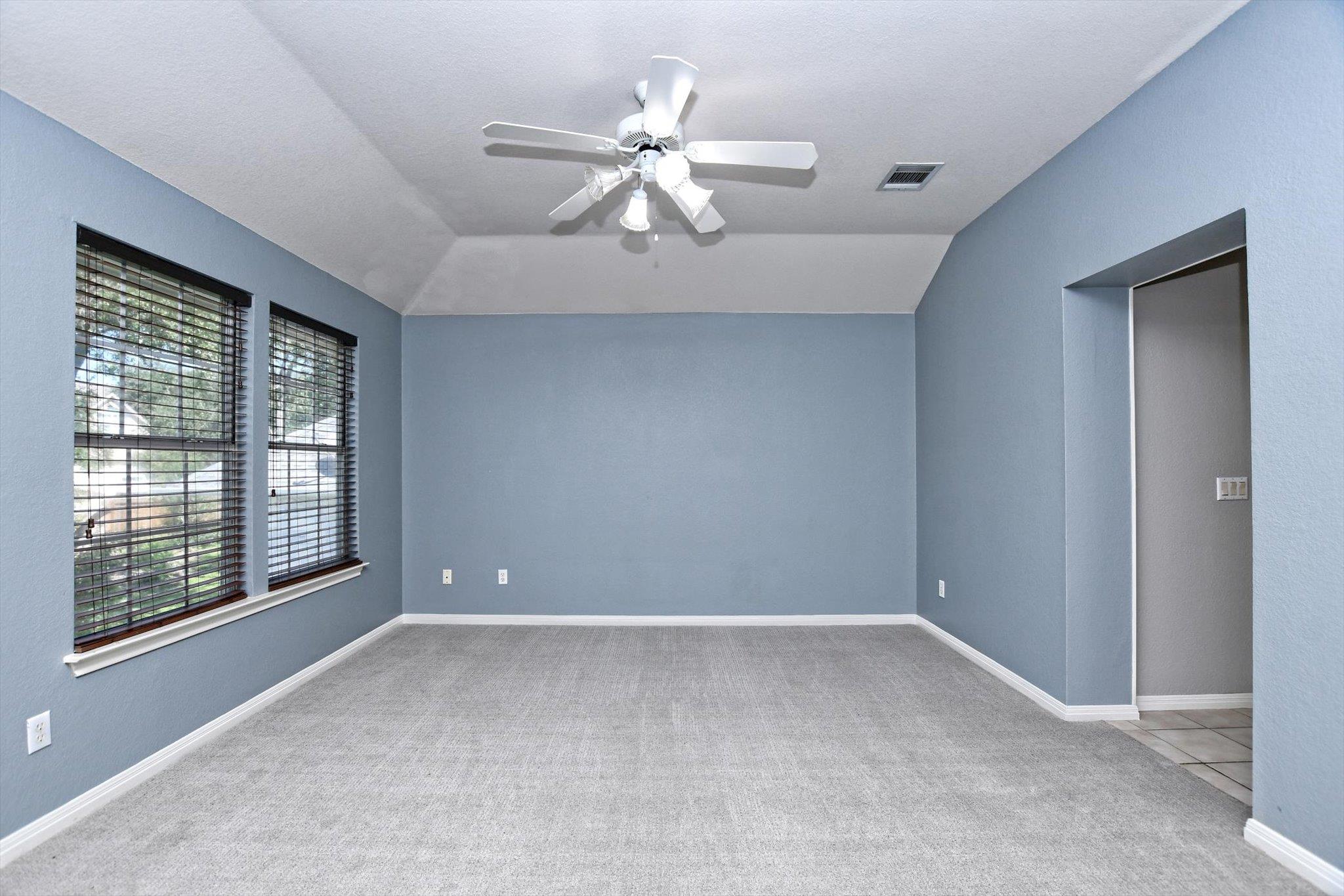 9934 Barbrook Dr Property Photo 3