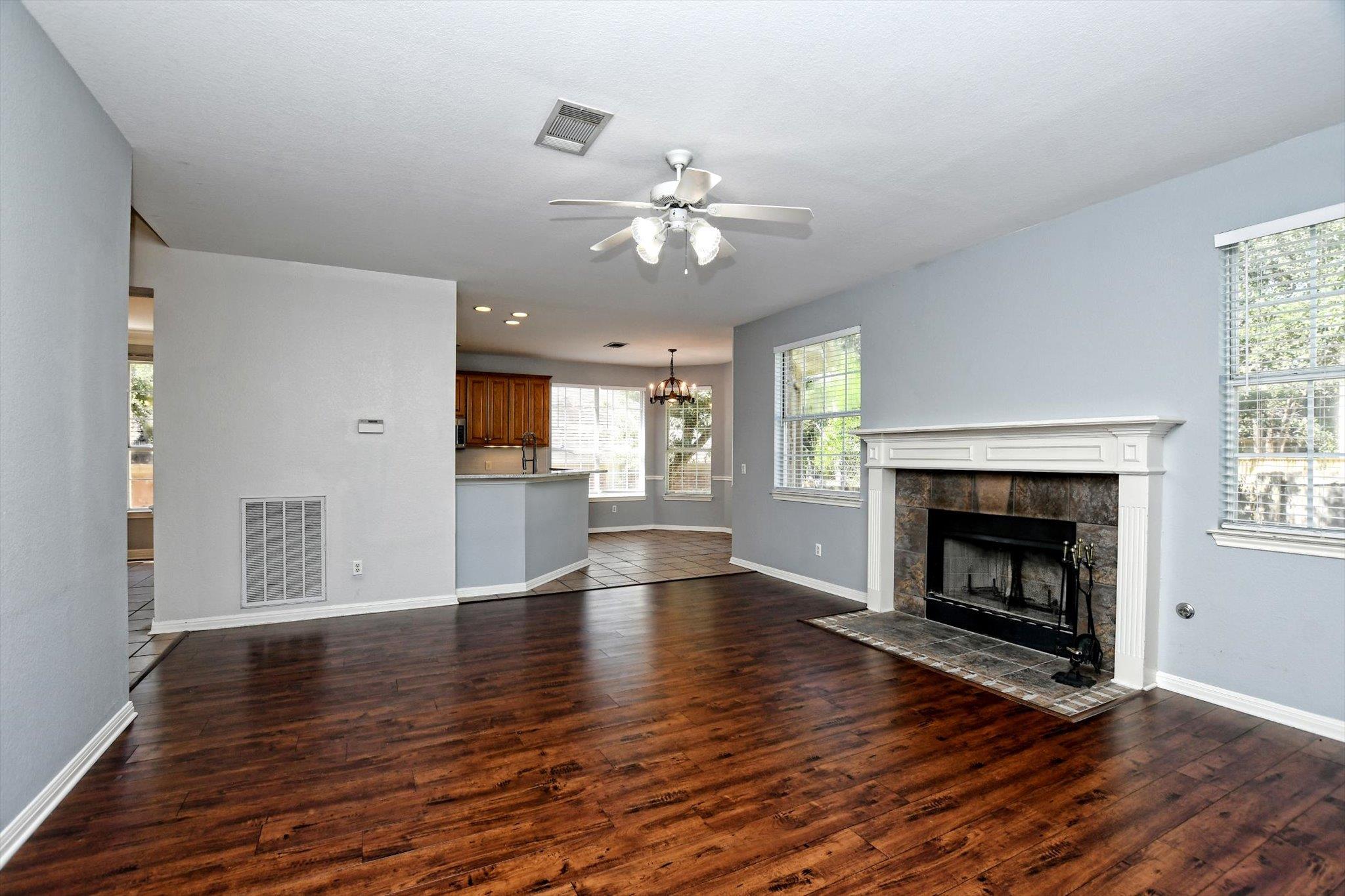 9934 Barbrook Dr Property Photo 7