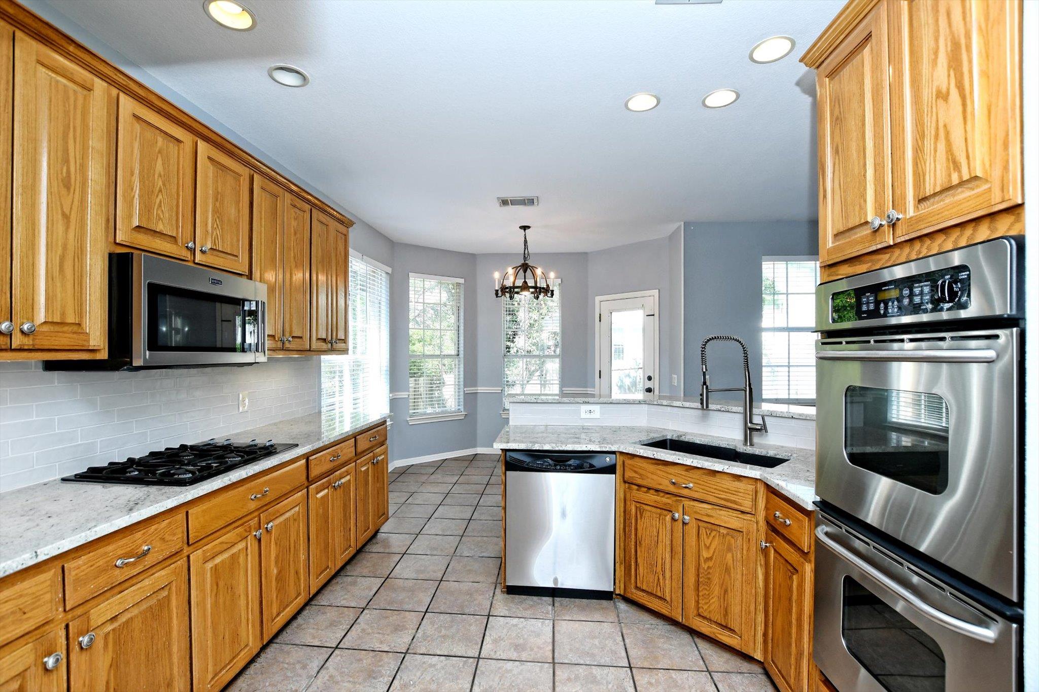 9934 Barbrook Dr Property Photo 9