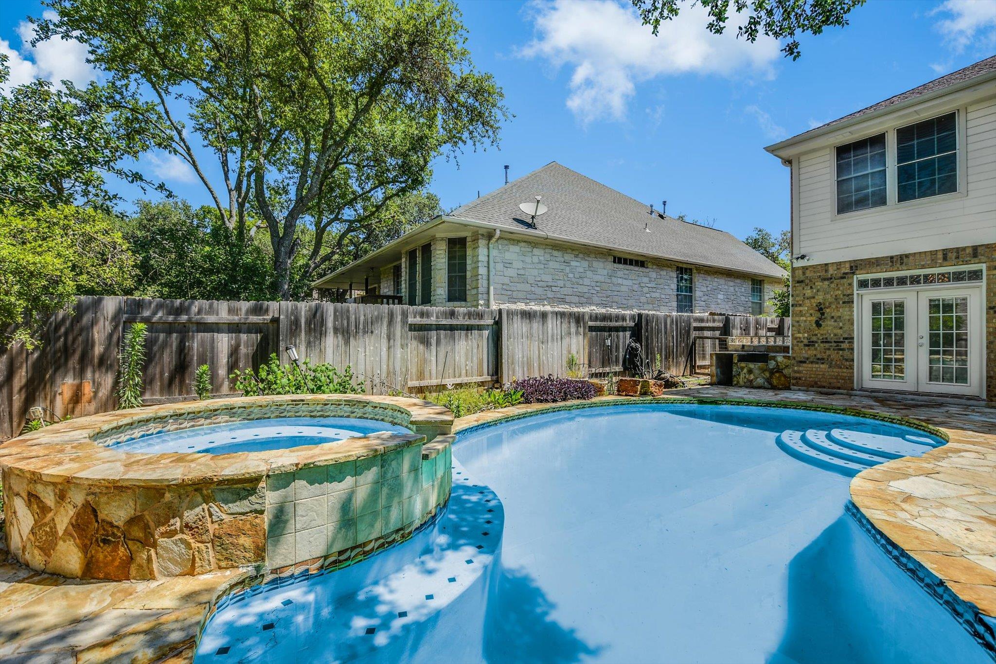 9934 Barbrook Dr Property Photo 12
