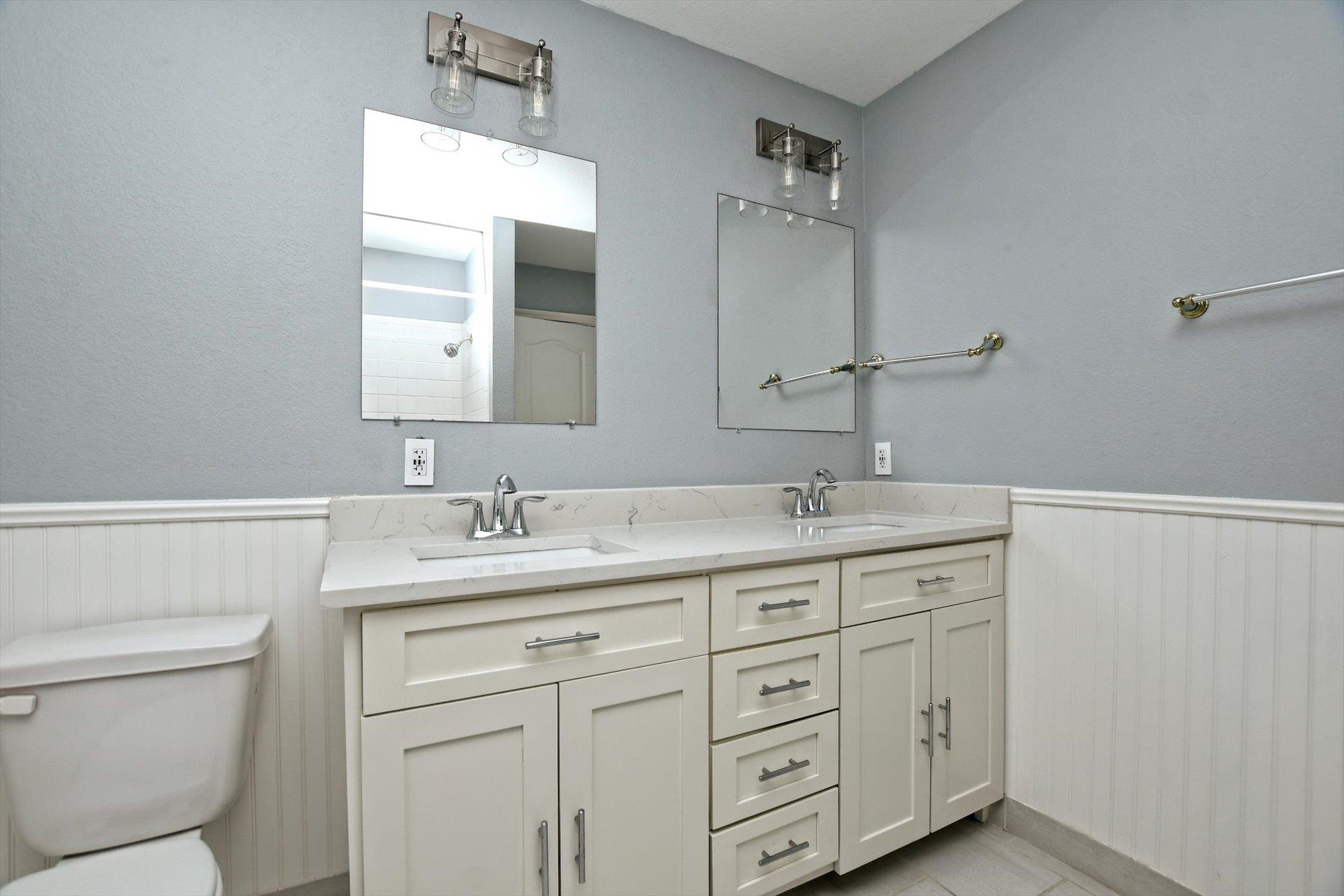9934 Barbrook Dr Property Photo 15