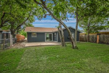 403 Edmond St Property Photo 1