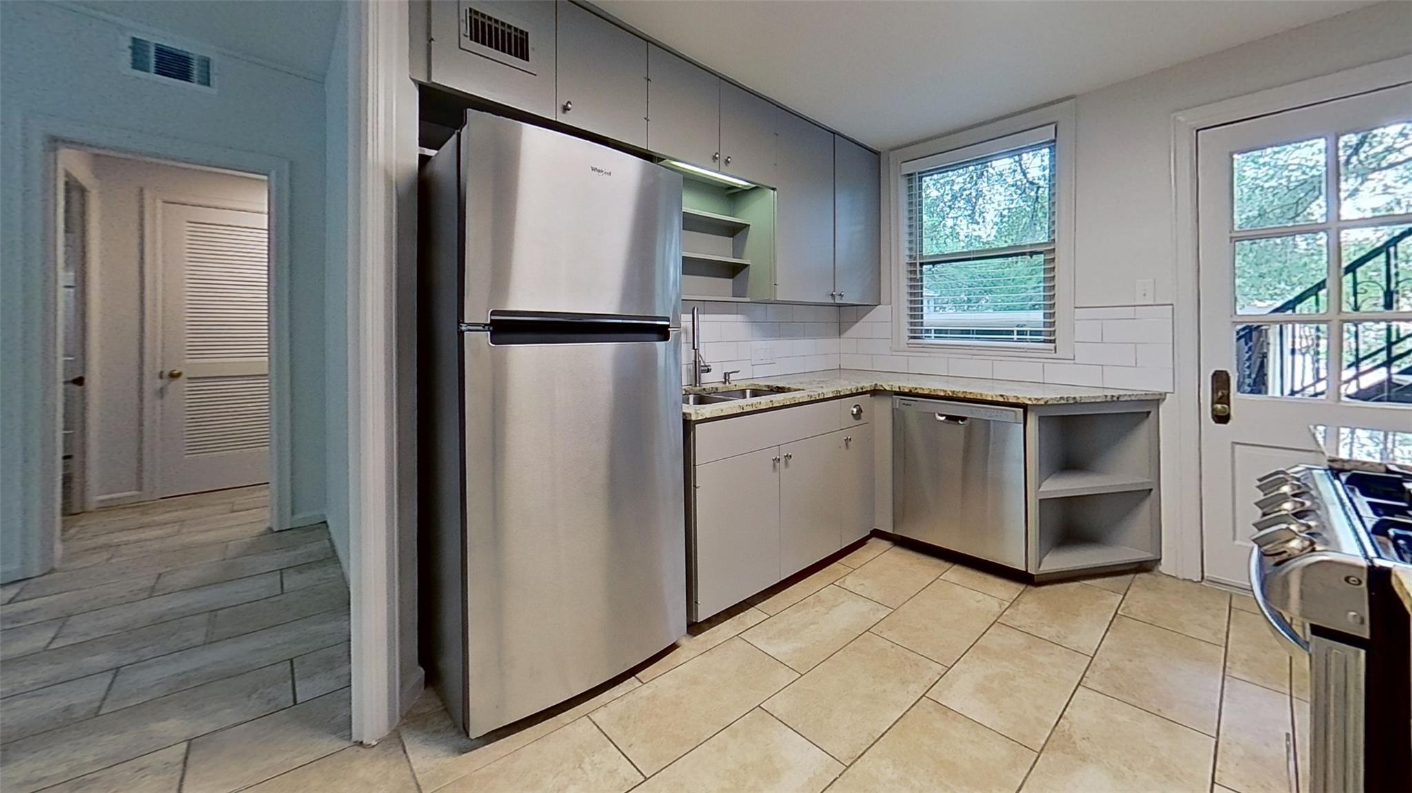 1703 Summit Vw #a Property Photo 5
