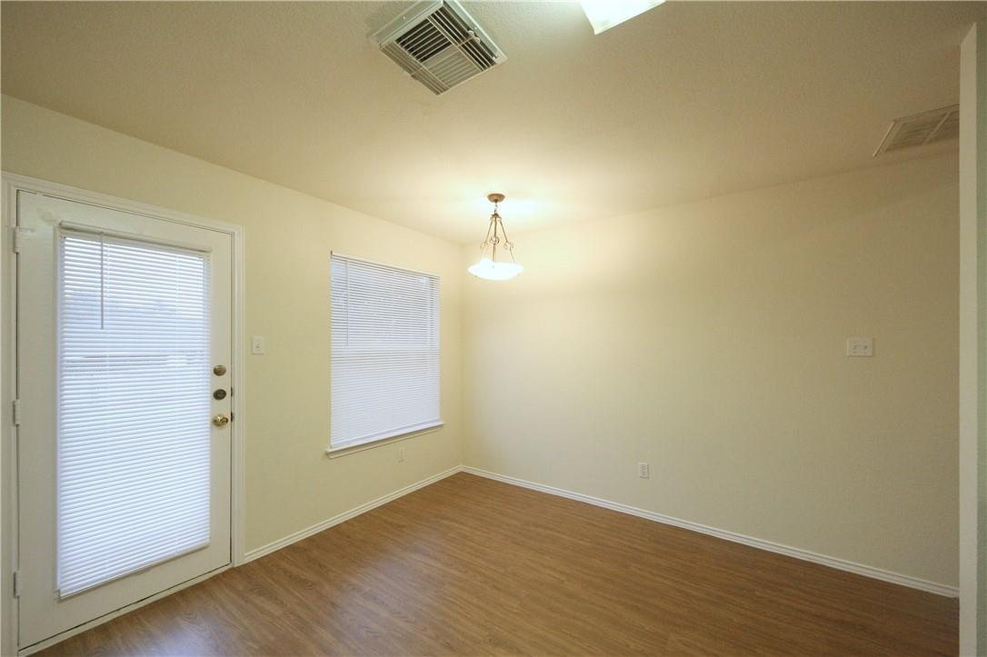 3933 Upper Passage Ln Property Photo 6