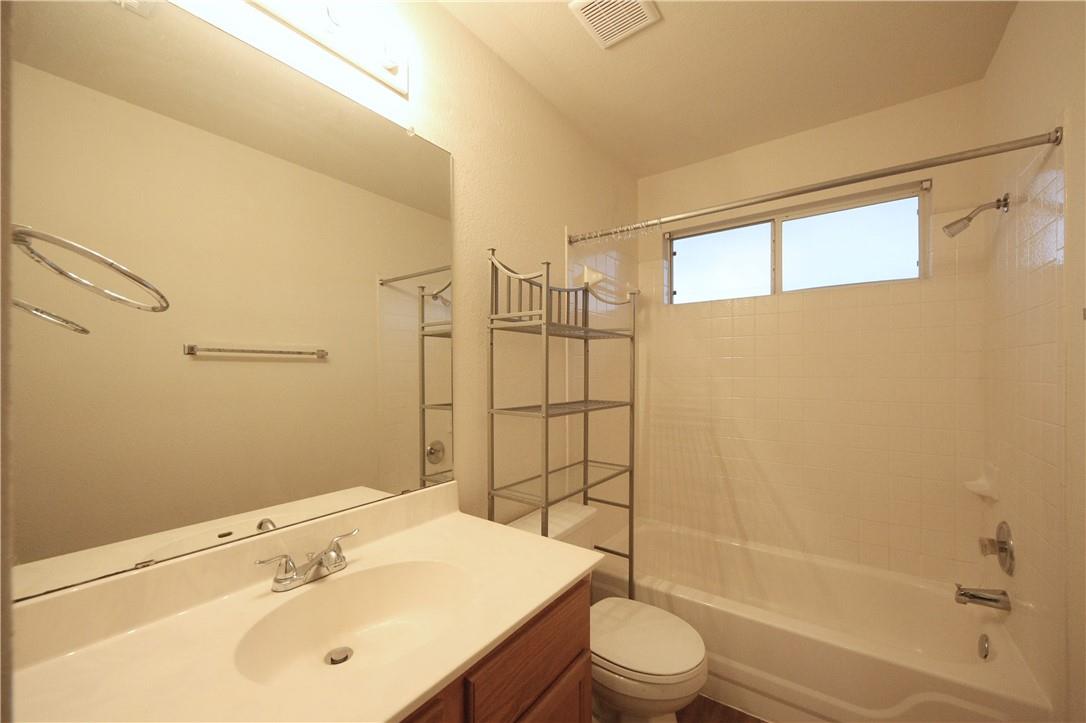 3933 Upper Passage Ln Property Photo 15