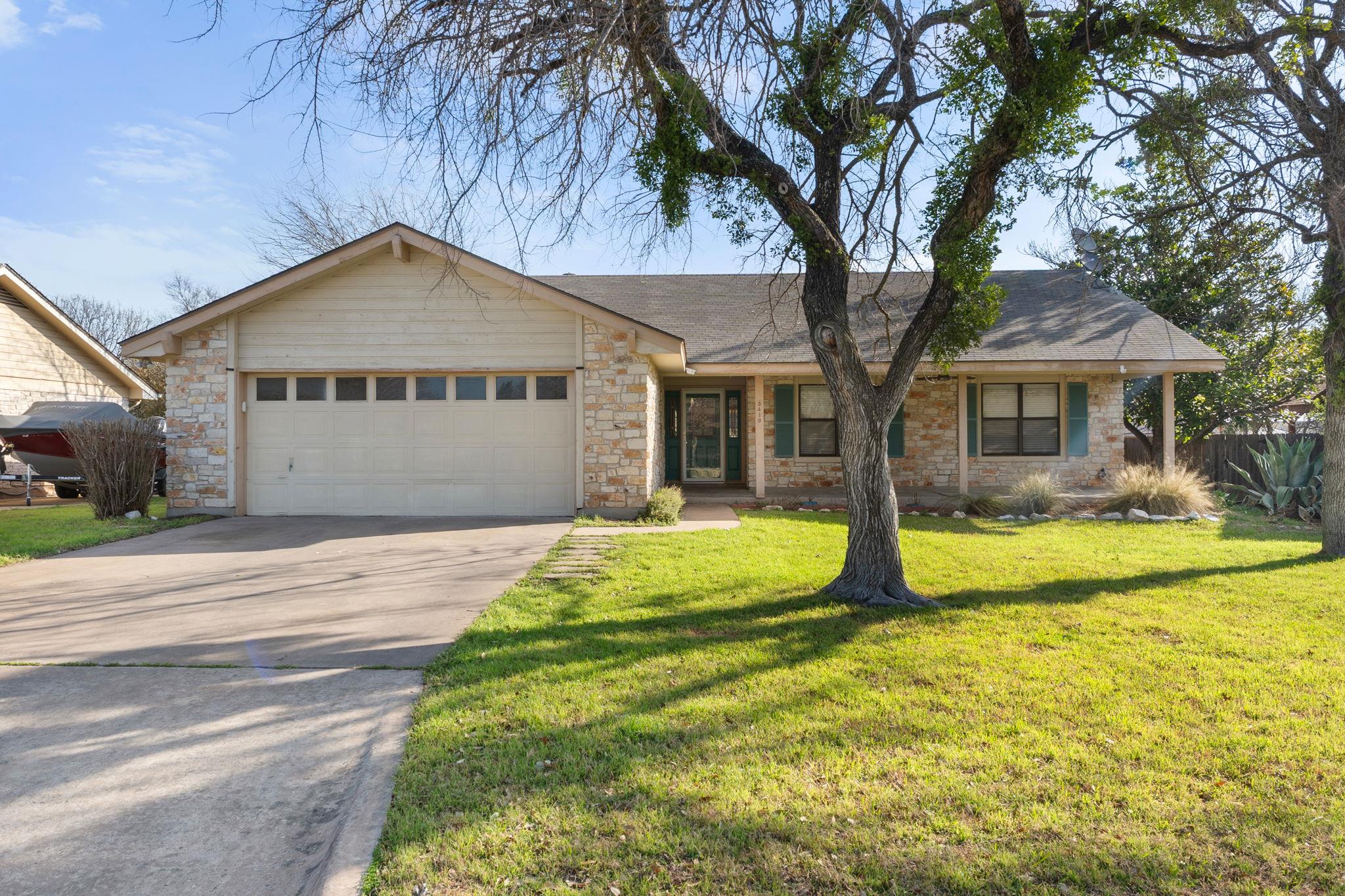 3419 Bluebonnet Trl Property Photo