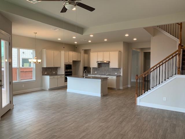 2202 Ambling Trl Property Photo 3