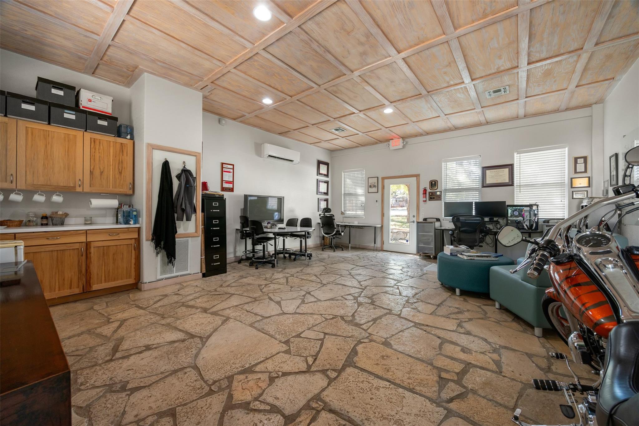 13500 Ranch Road 12 Property Photo 25