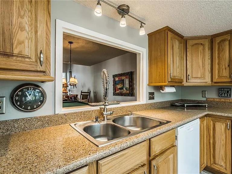 17 Casa Verde St #17 Property Photo 3